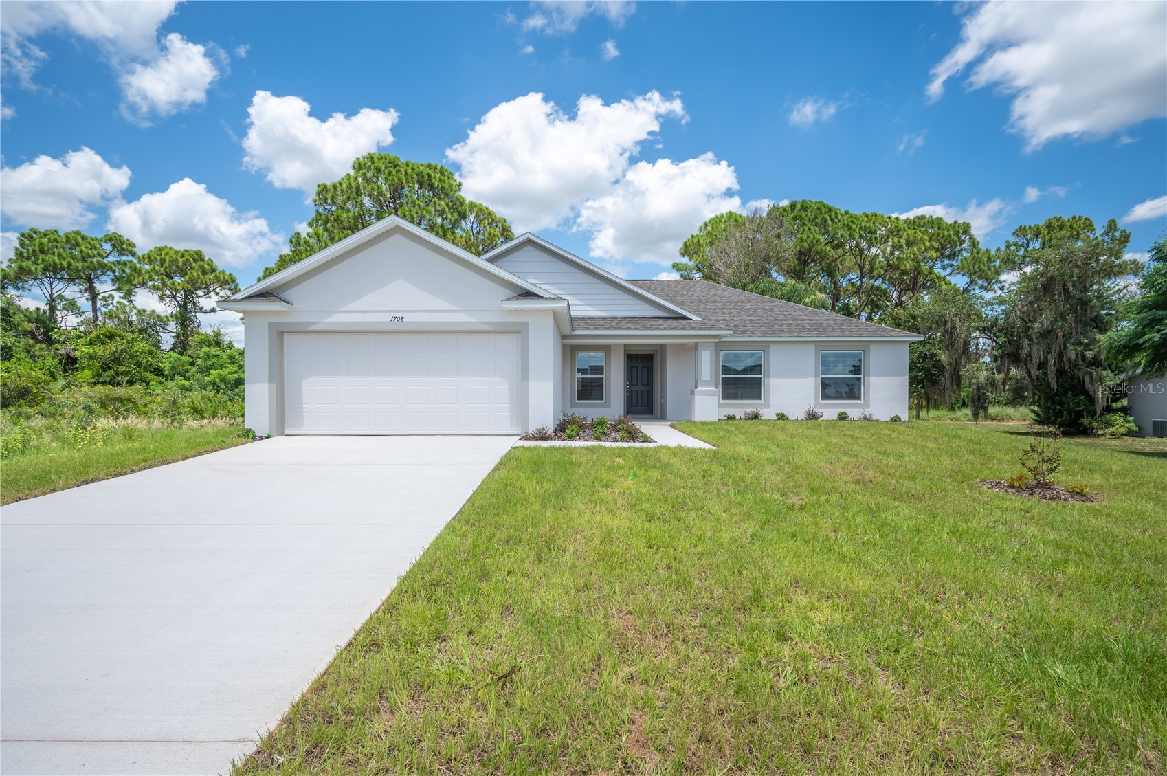 1708 MANATEE DRIVE