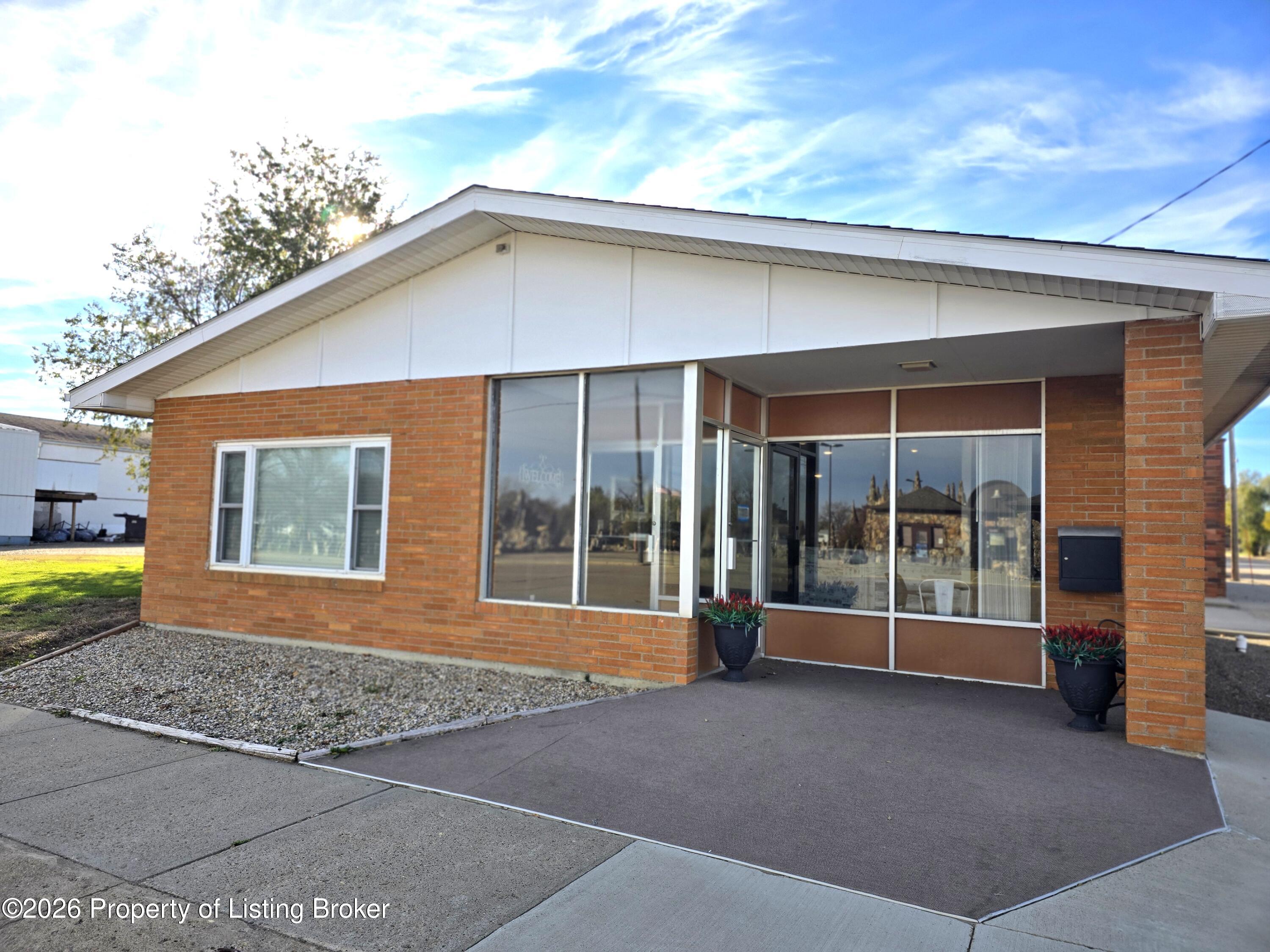 501 Main Avenue, Lemmon, SD 57638