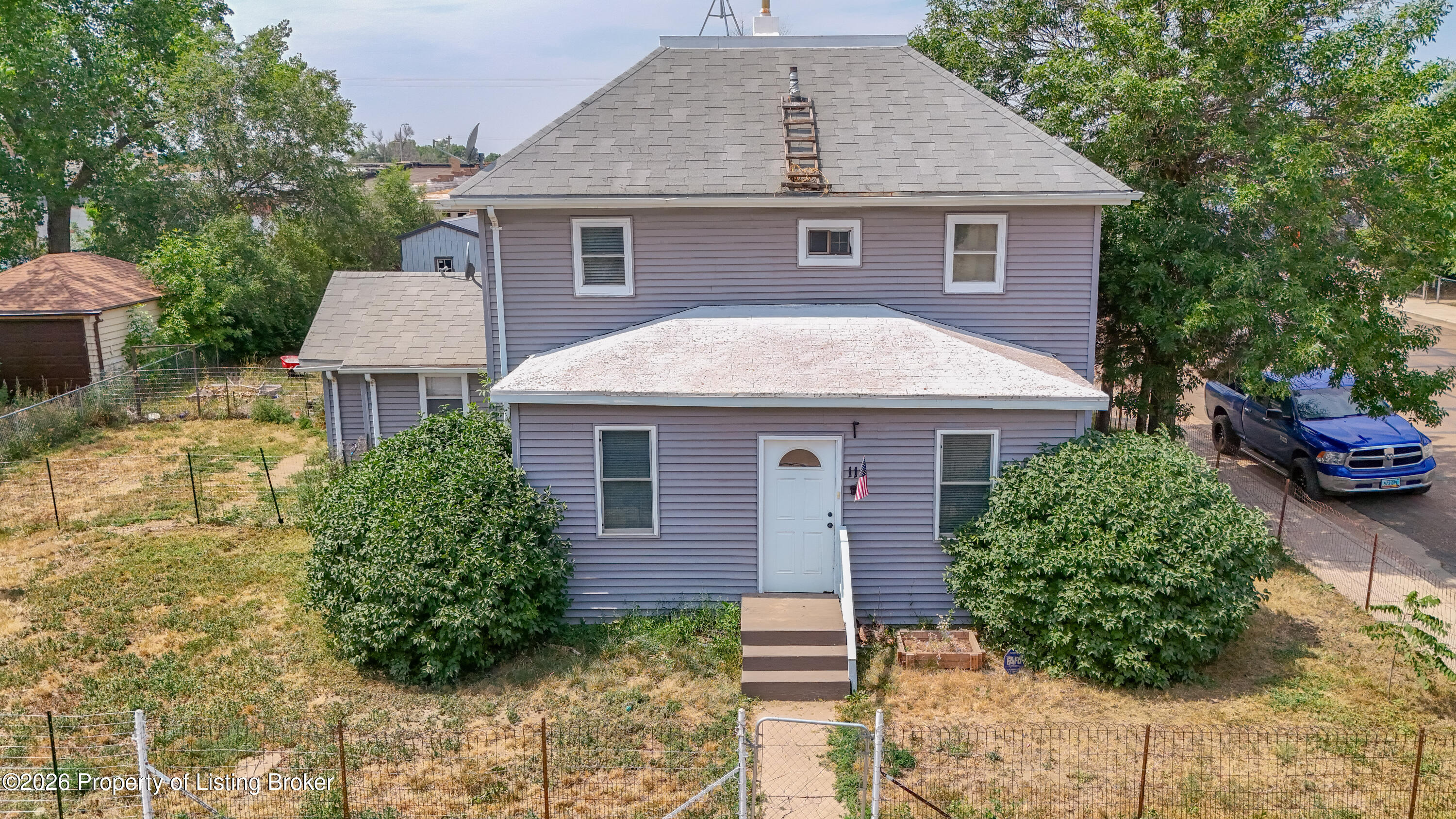 115 2nd Street NE, Belfield, ND 58622