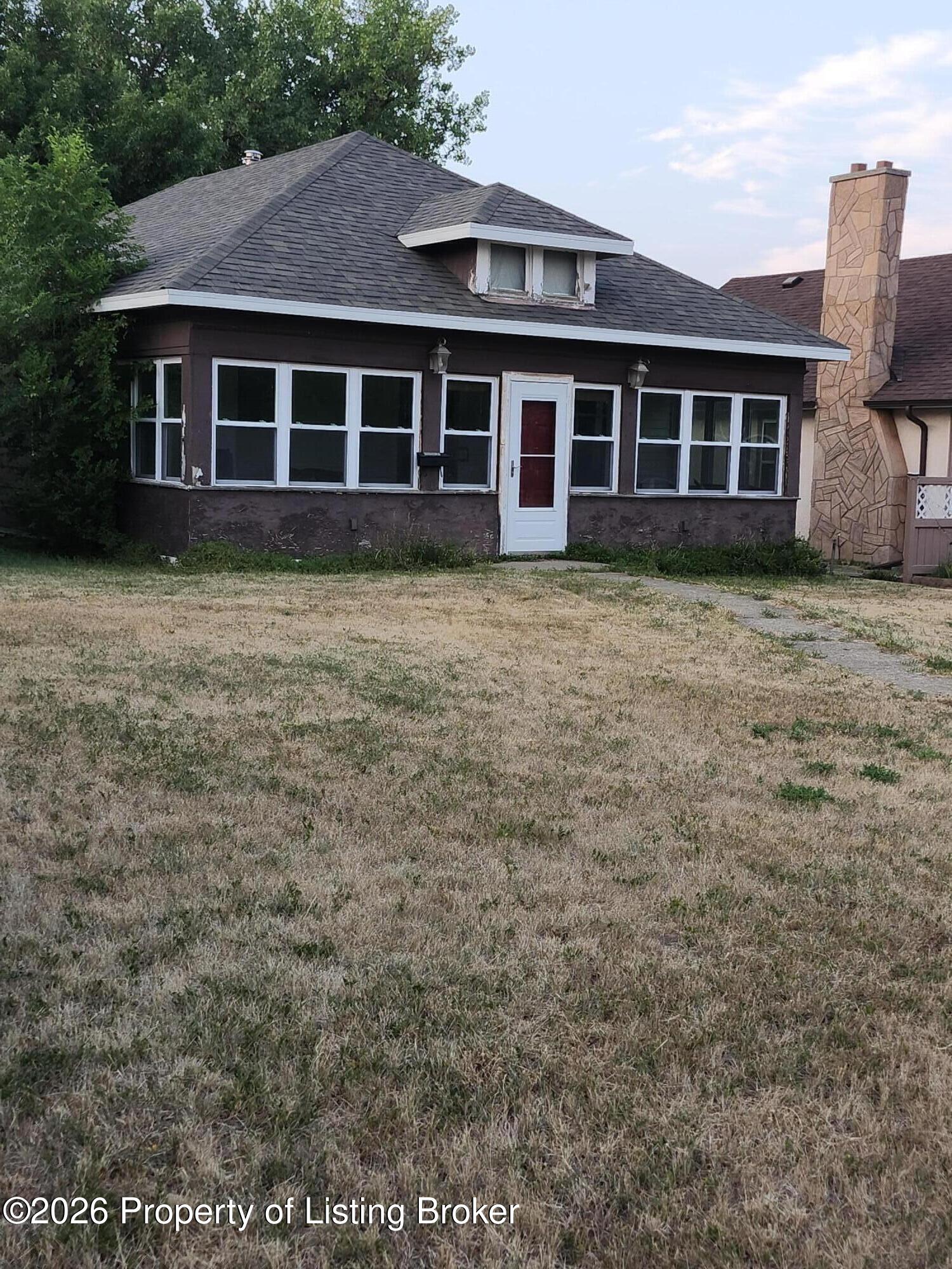 507 4th Street W, Lemmon, SD 57638