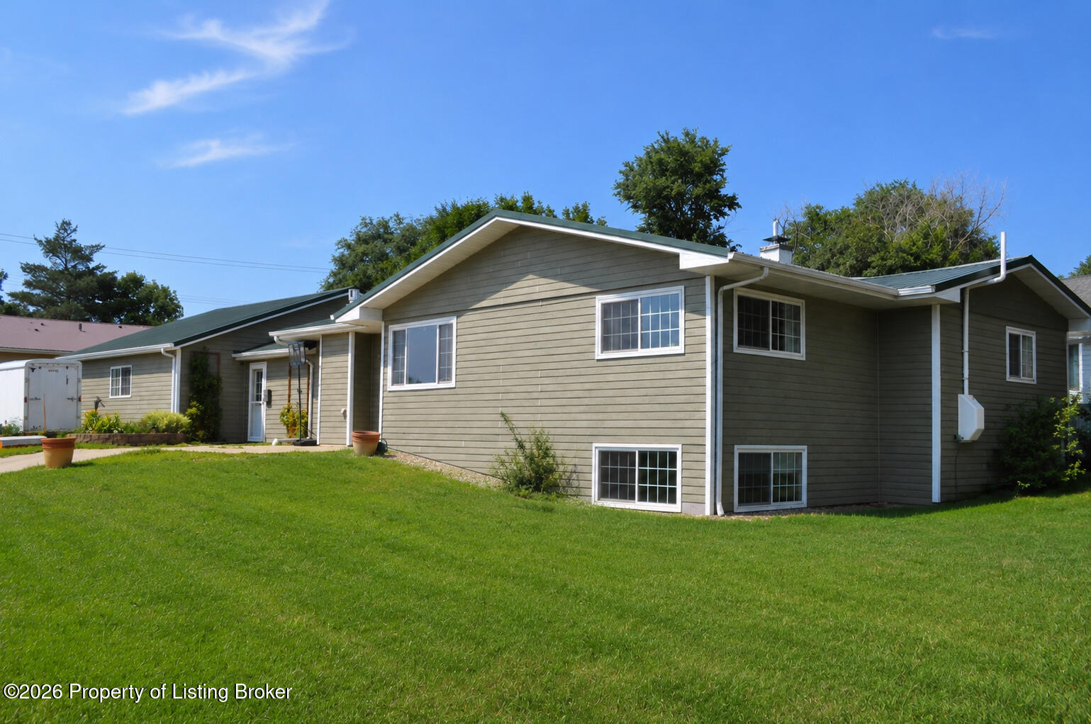 711 6th Avenue W, Lemmon, SD 57638