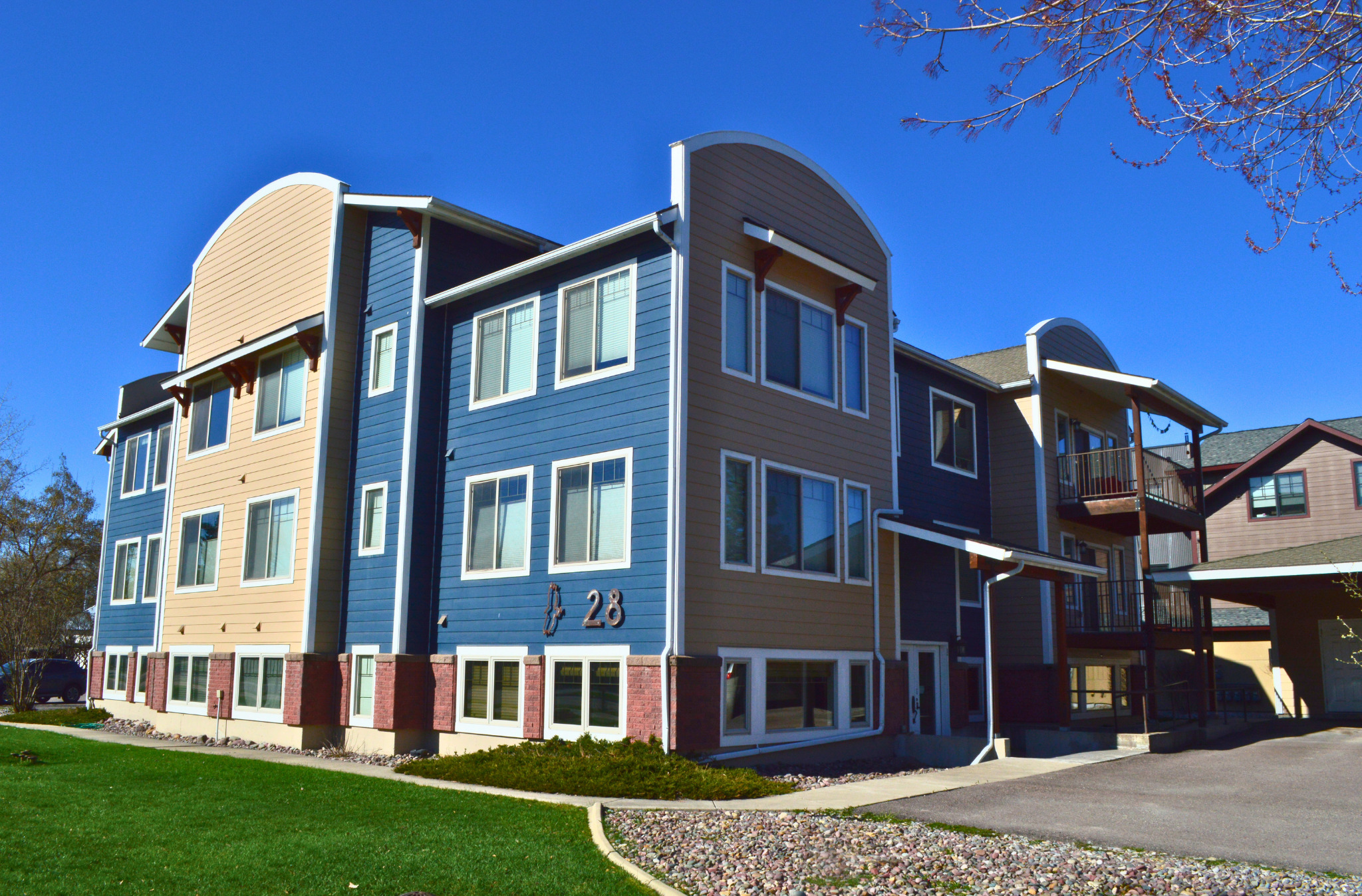 28 Colorado Avenue G