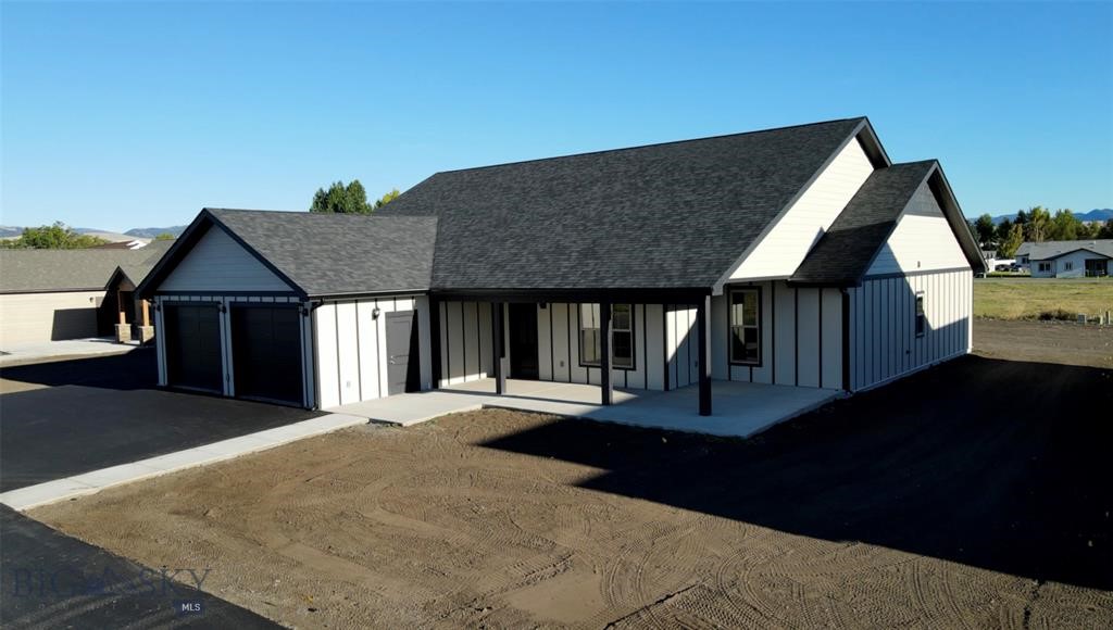 1002 Sagebrush Lane