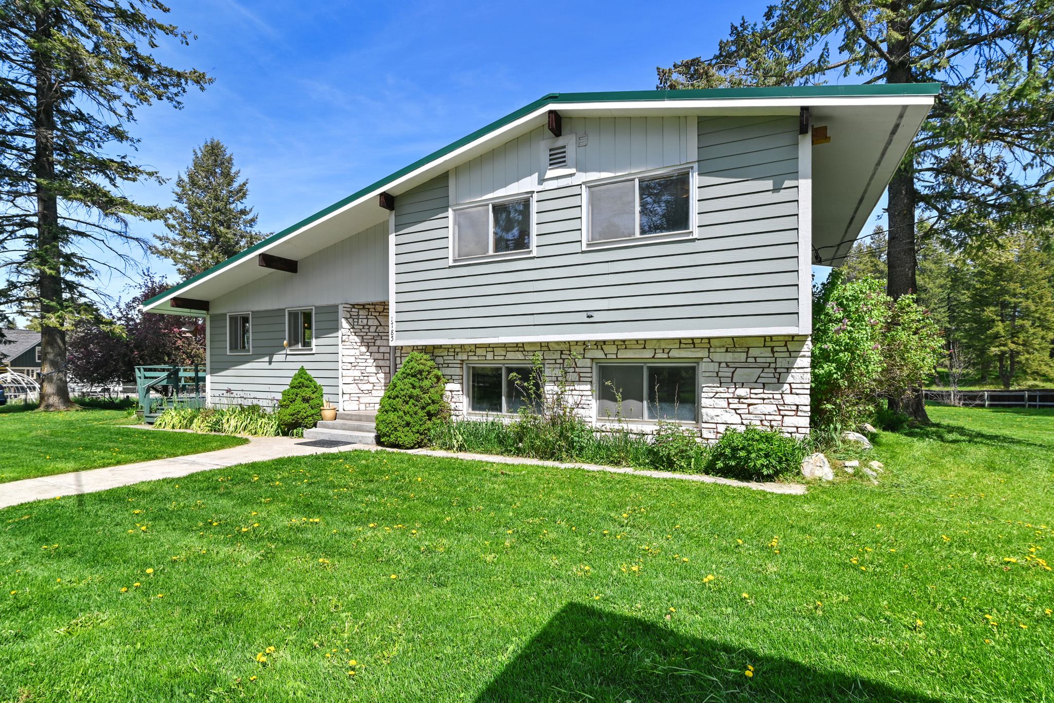 1785 Hodgson Road