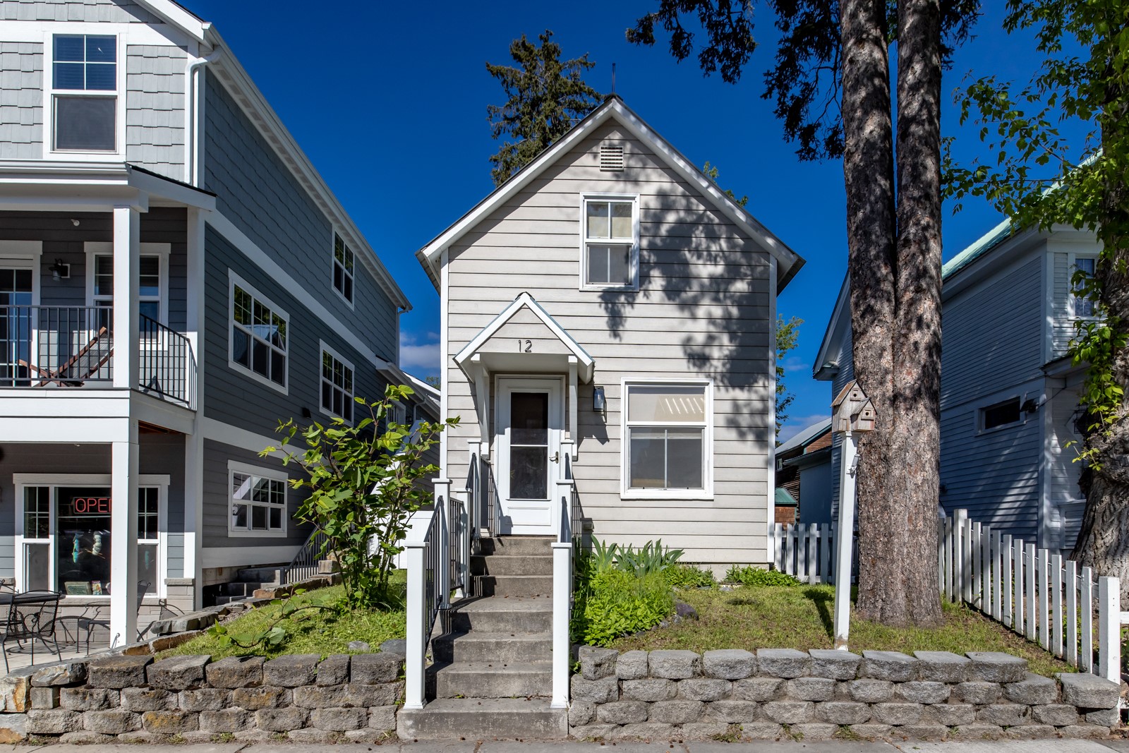 12 Lupfer Avenue