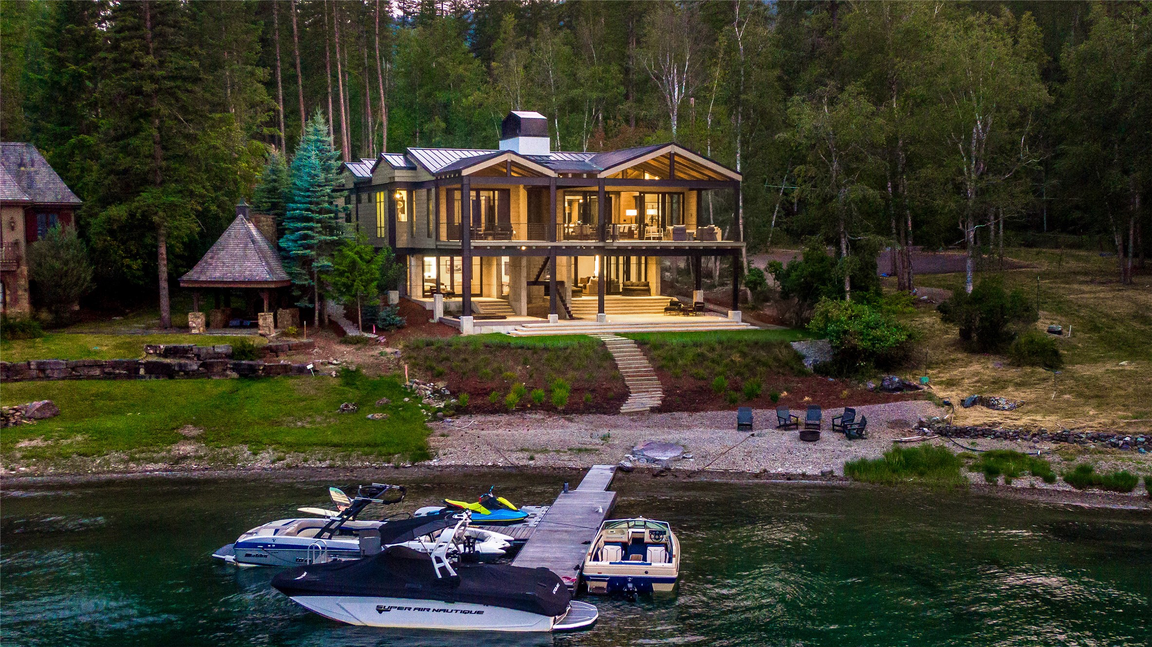 1608 W Lakeshore Drive