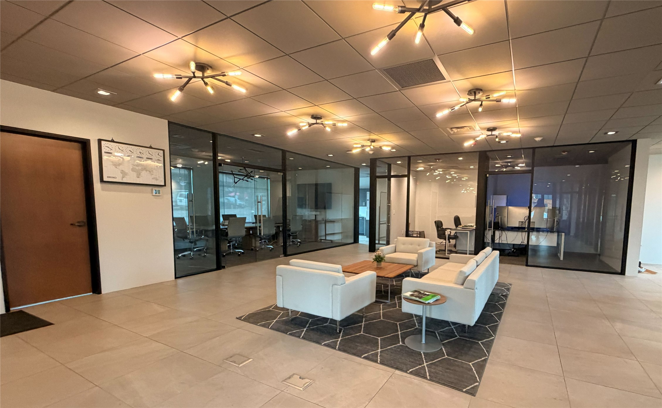 530 W 19th Street 201