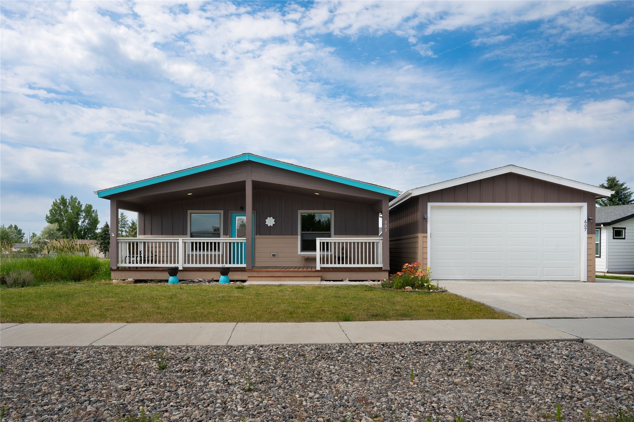 607 Meadow Circle