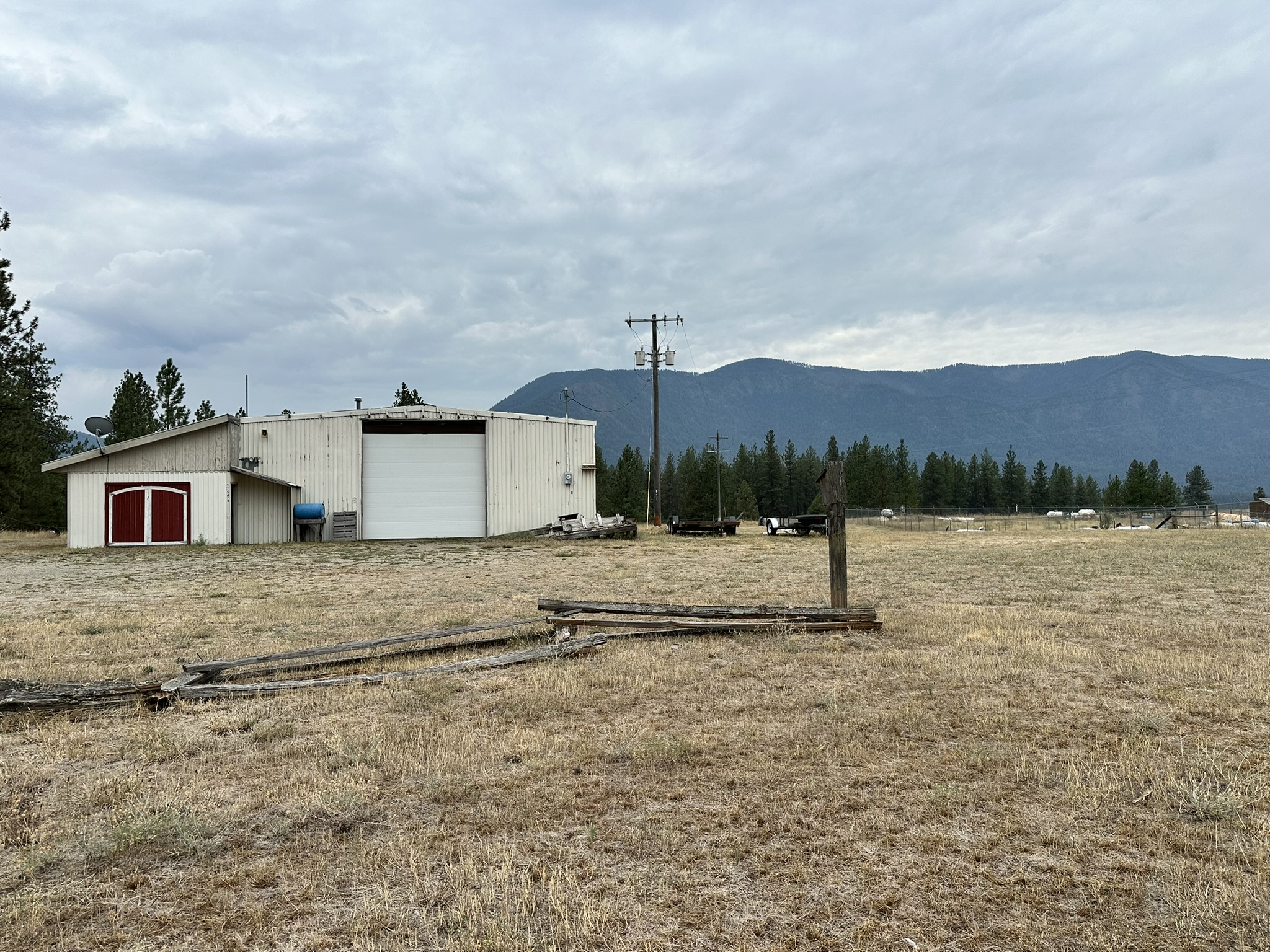 5476 MT Hwy 200