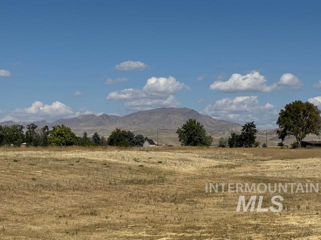 1 W Central Rd., Emmett ID 83617