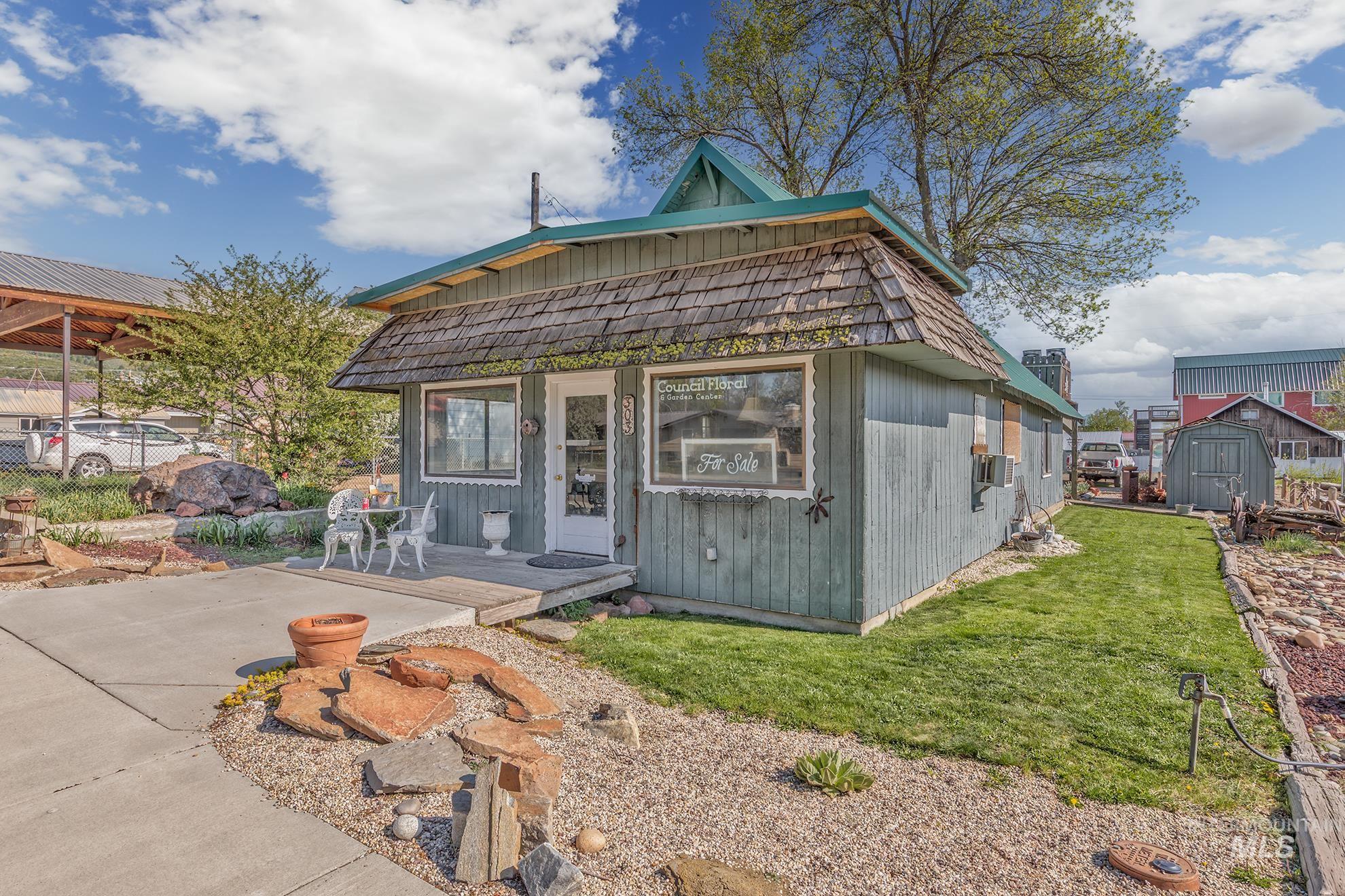 303 Illinois Ave, Council ID 83612