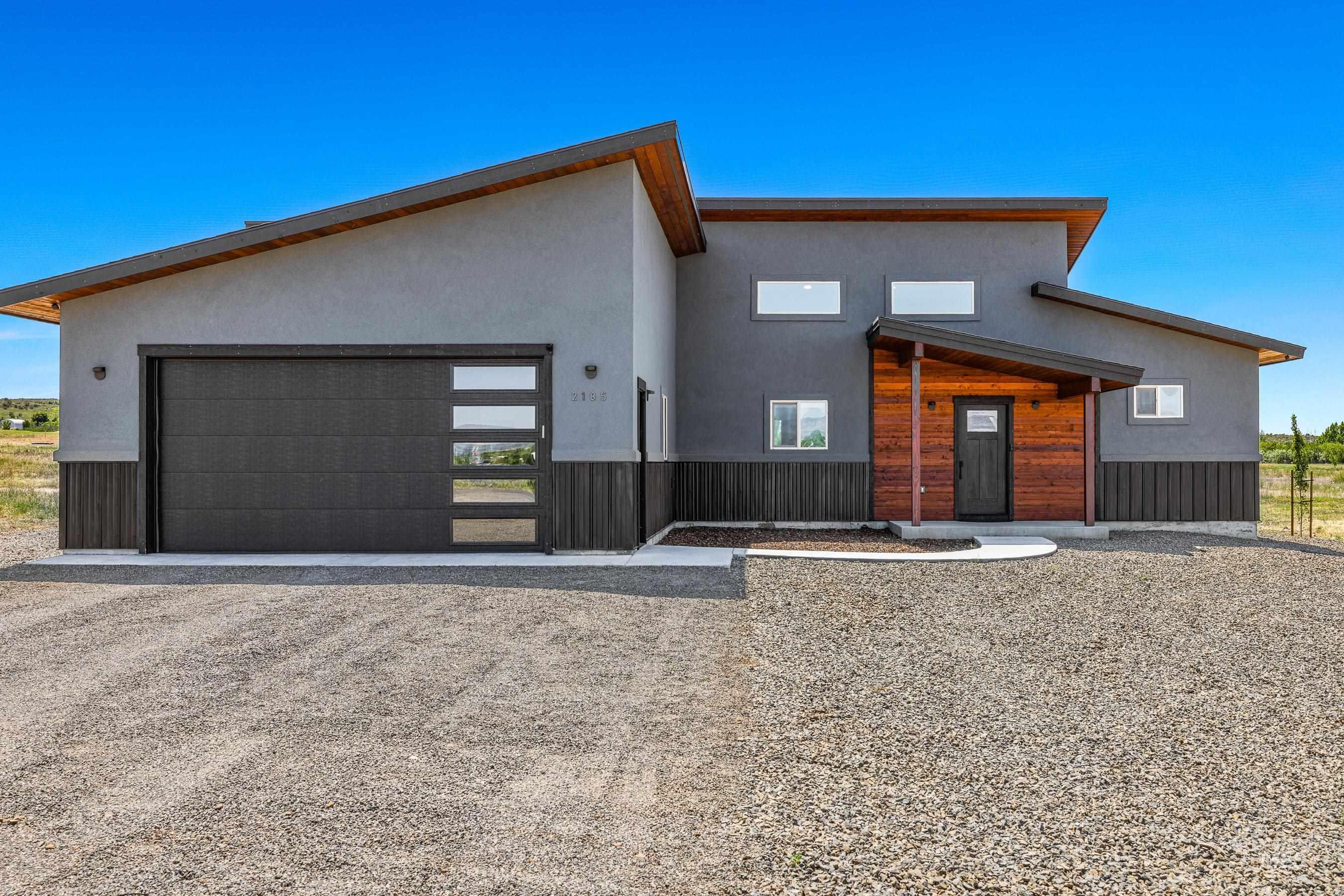 2185 Fairway, Council ID 83612