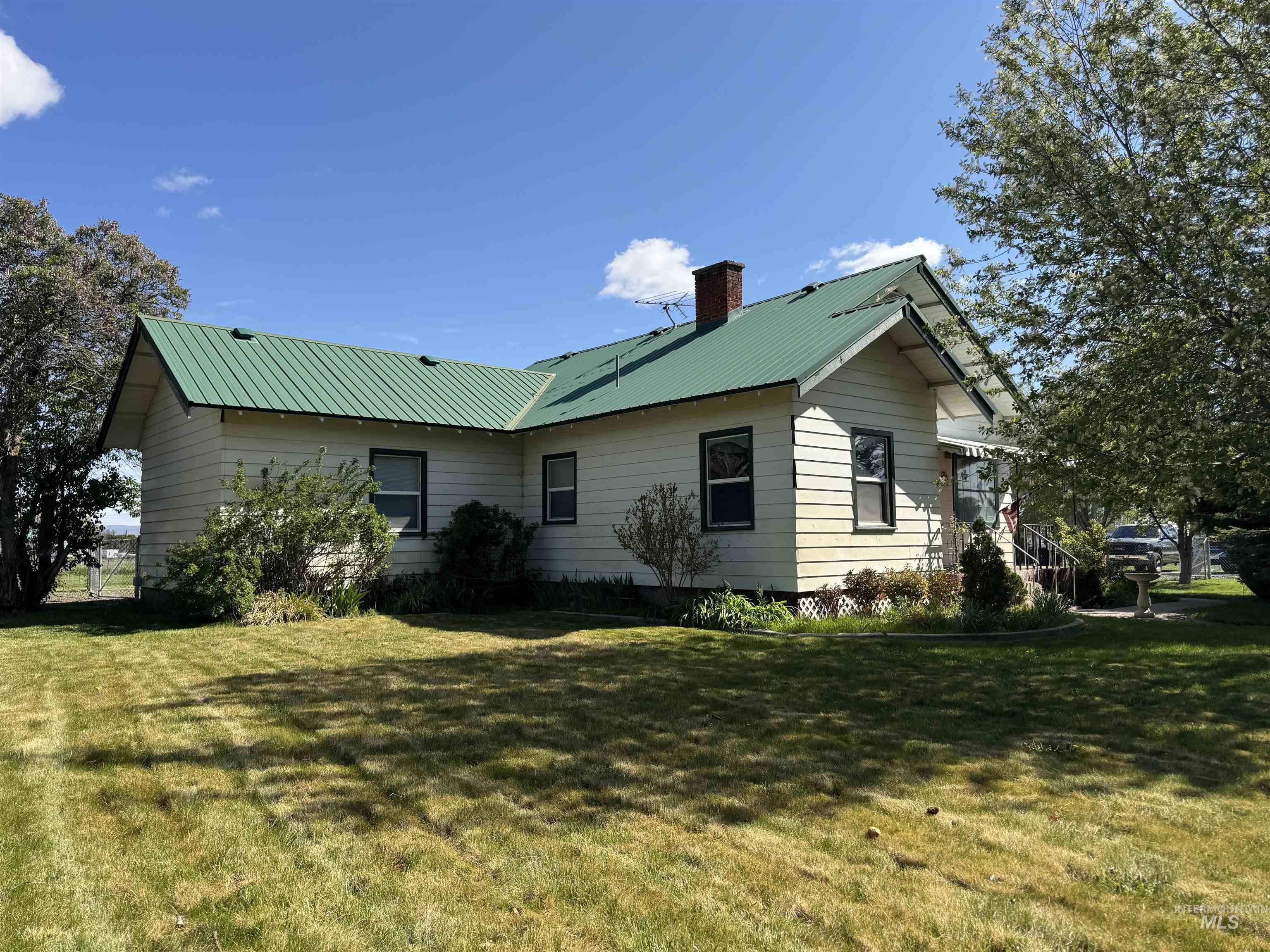 1698 State Highway 46, Gooding ID 83330