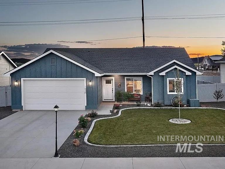 907 Sierra St, Vale OR 97918