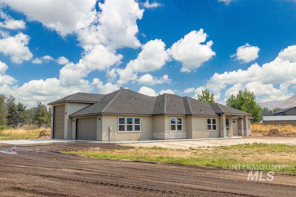 2940 Cottonwood Ln, Emmett ID 83617