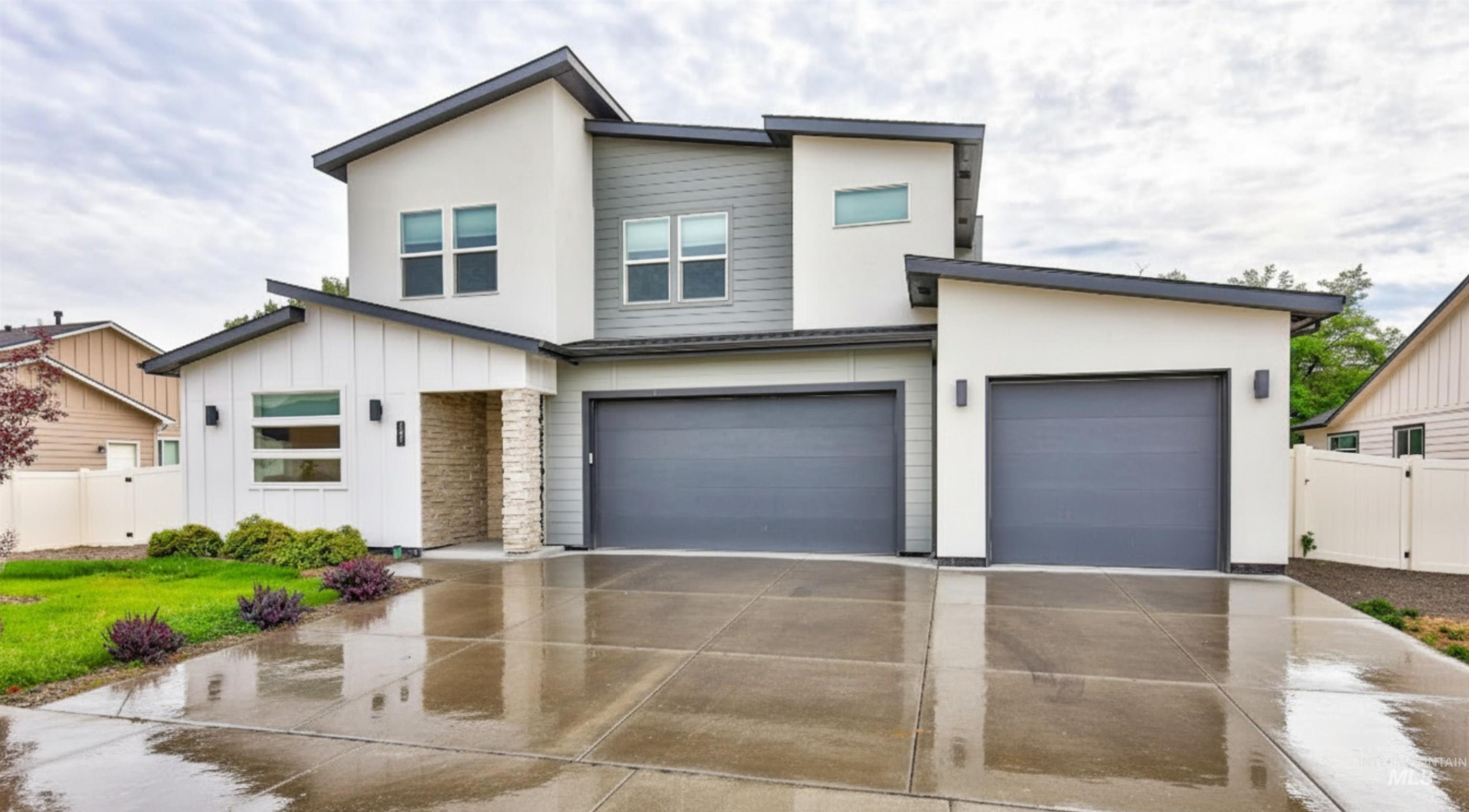 191 S Fuji Avenue, Emmett ID 83617