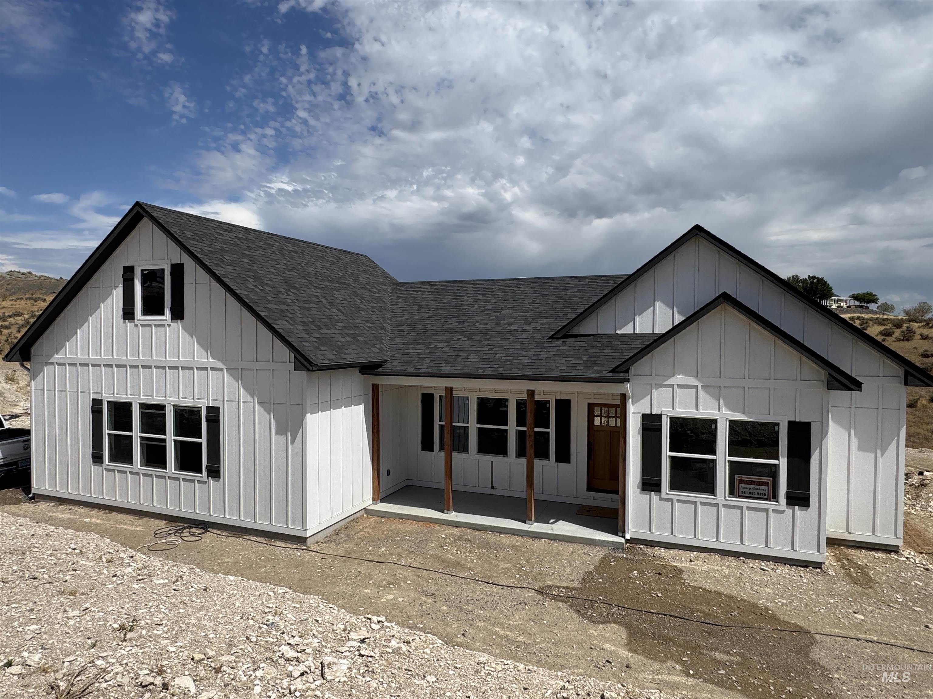1164 Smith Dr., Vale OR 97918