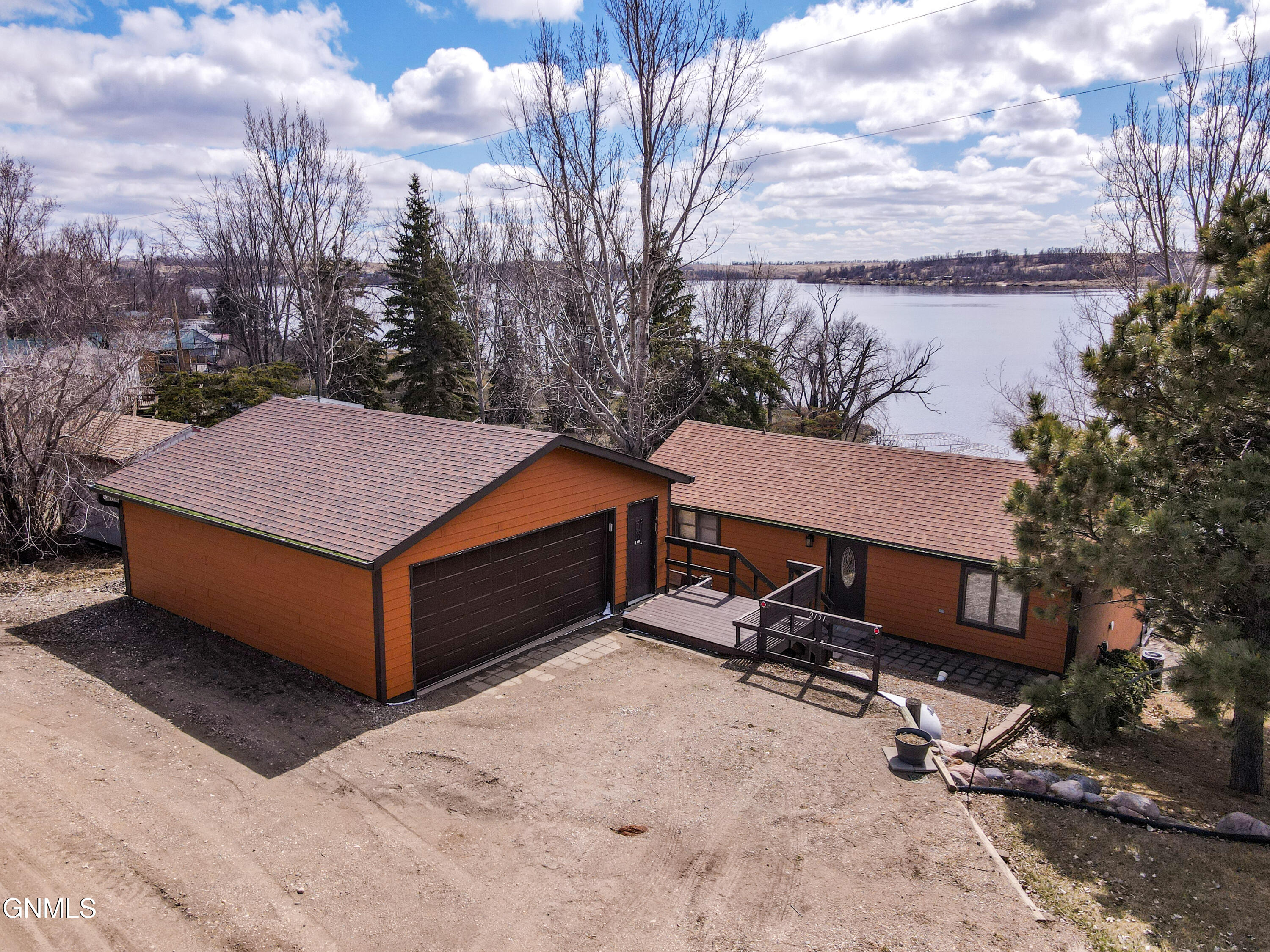 2151 117th Avenue SE, Valley City, ND 58072