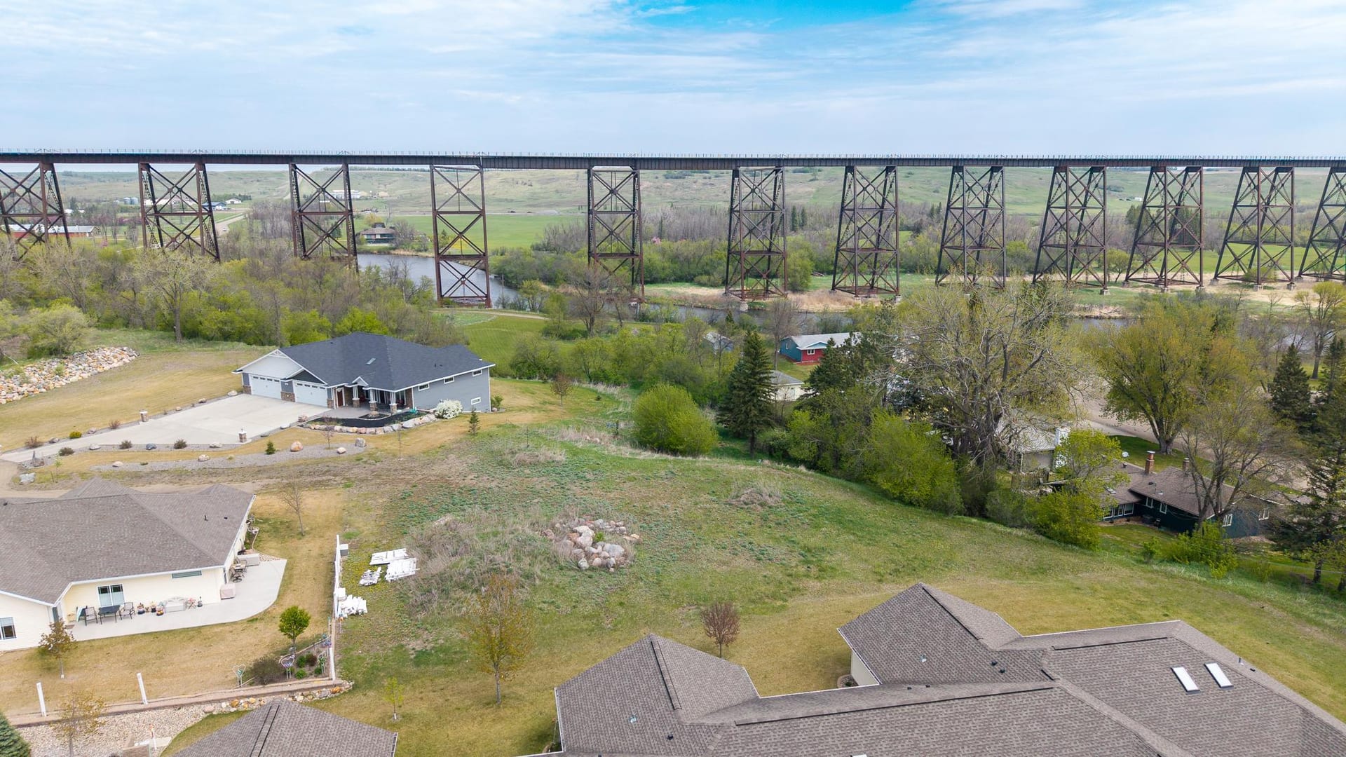 554 Legacy Lane, Valley City, ND 58072
