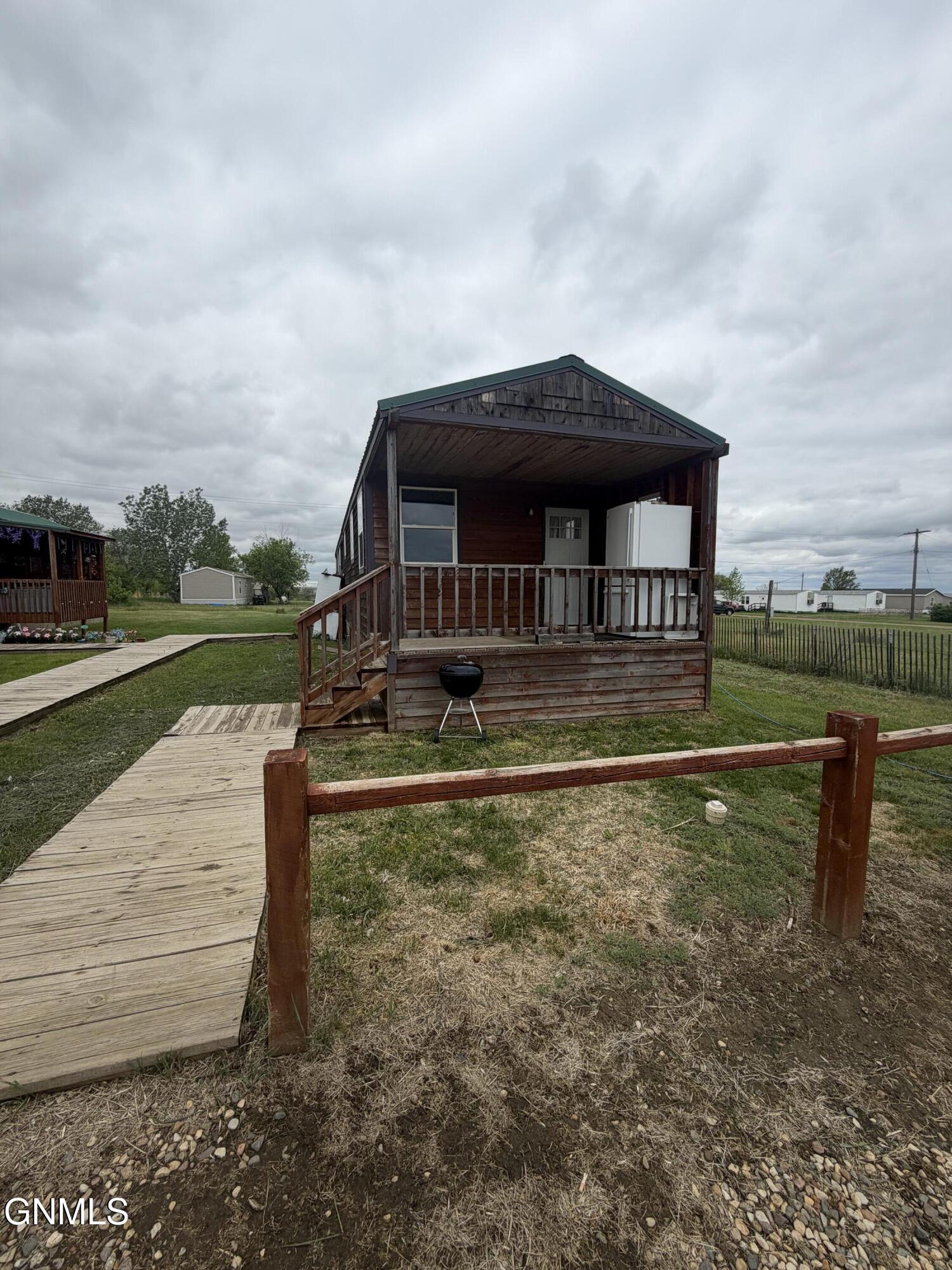 206 Adams Street, Noonan, ND 58765