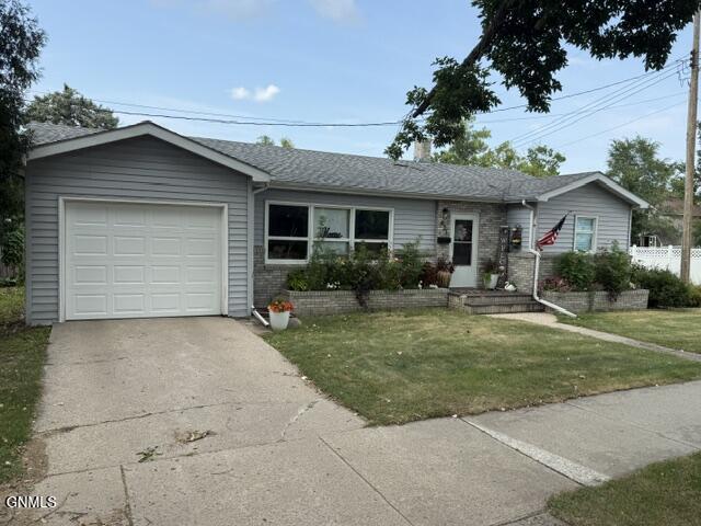 421 4th Street NE, Valley City, ND 58072