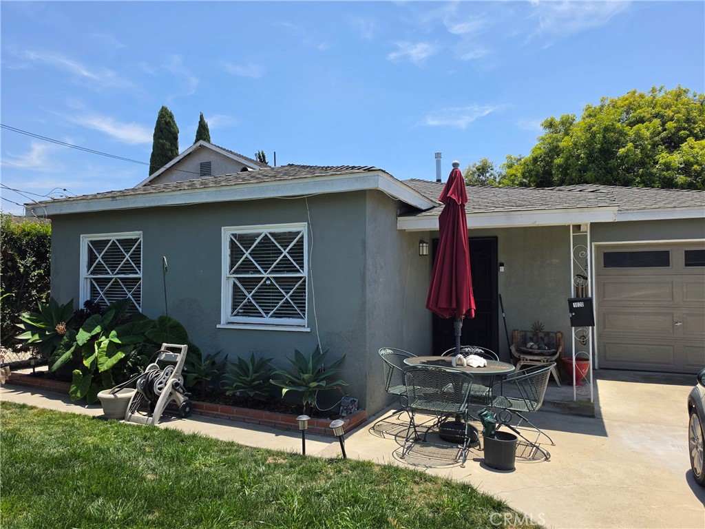 1020 W 220th
