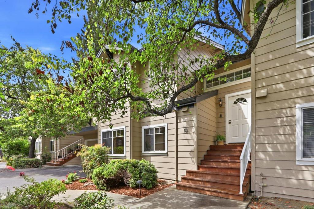 172 Ada Avenue 10