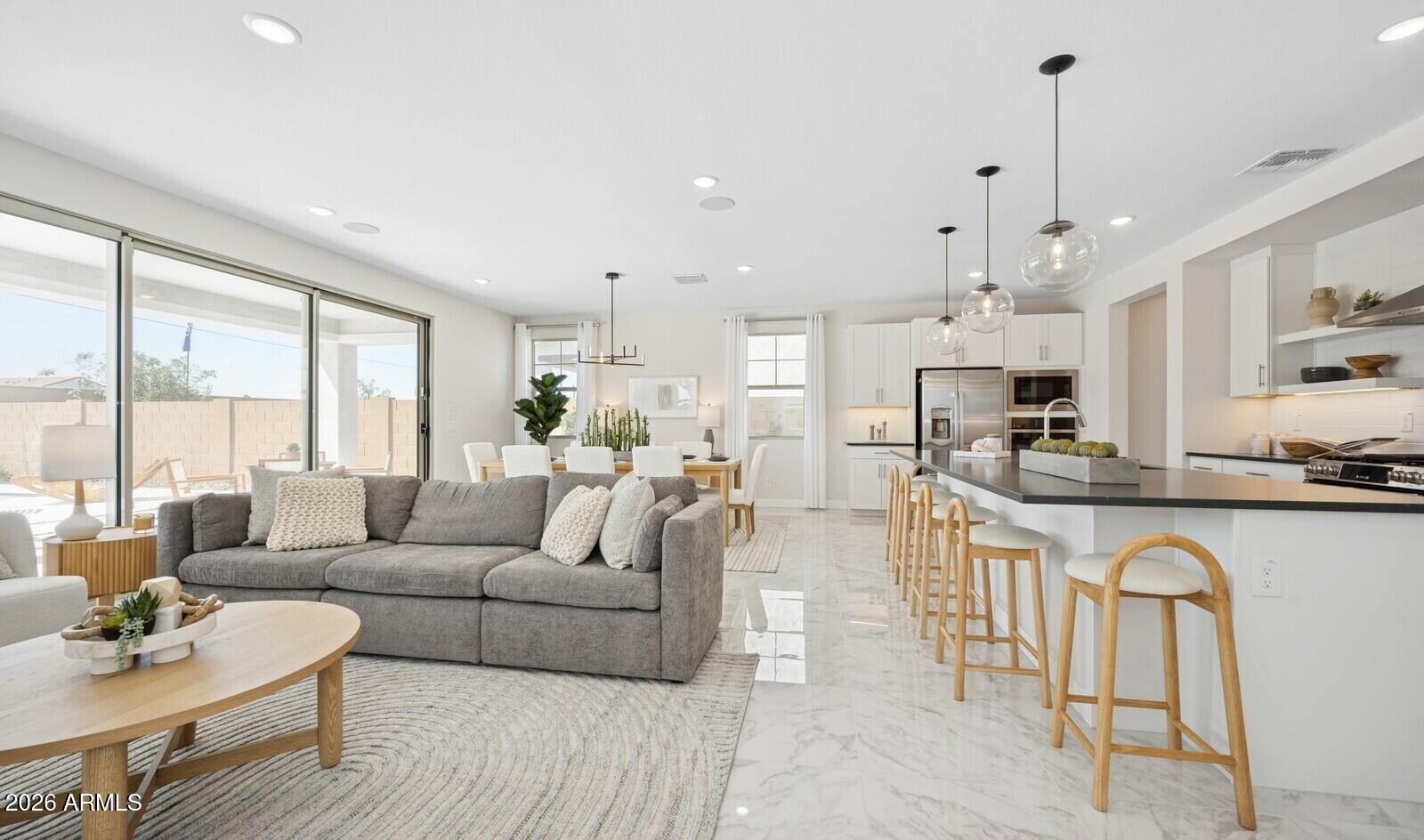 8026 W Loma Lane, Peoria, AZ 85345
