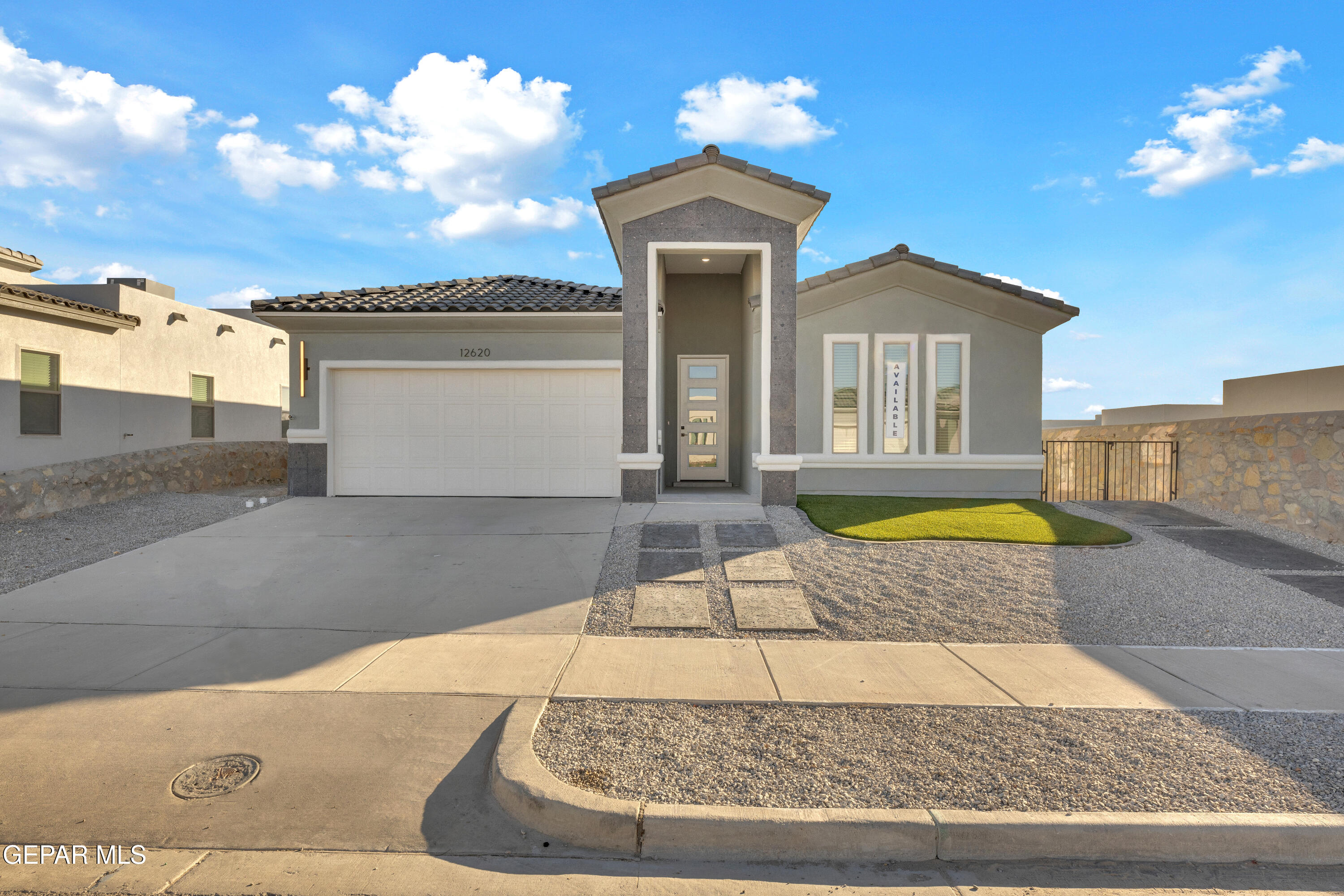 12644 Fredericksberg Avenue, Horizon City, TX 79928