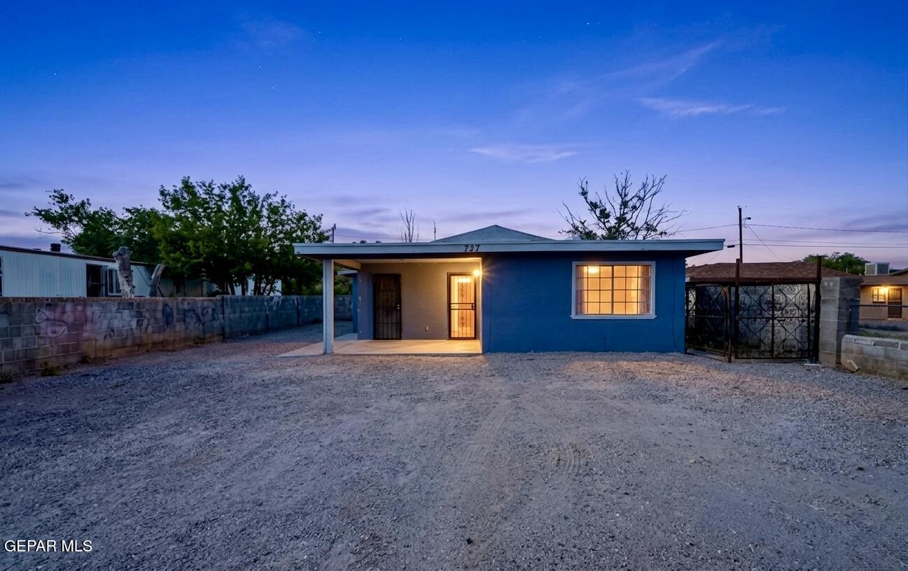 737 Delhi Drive, Socorro, TX 79927
