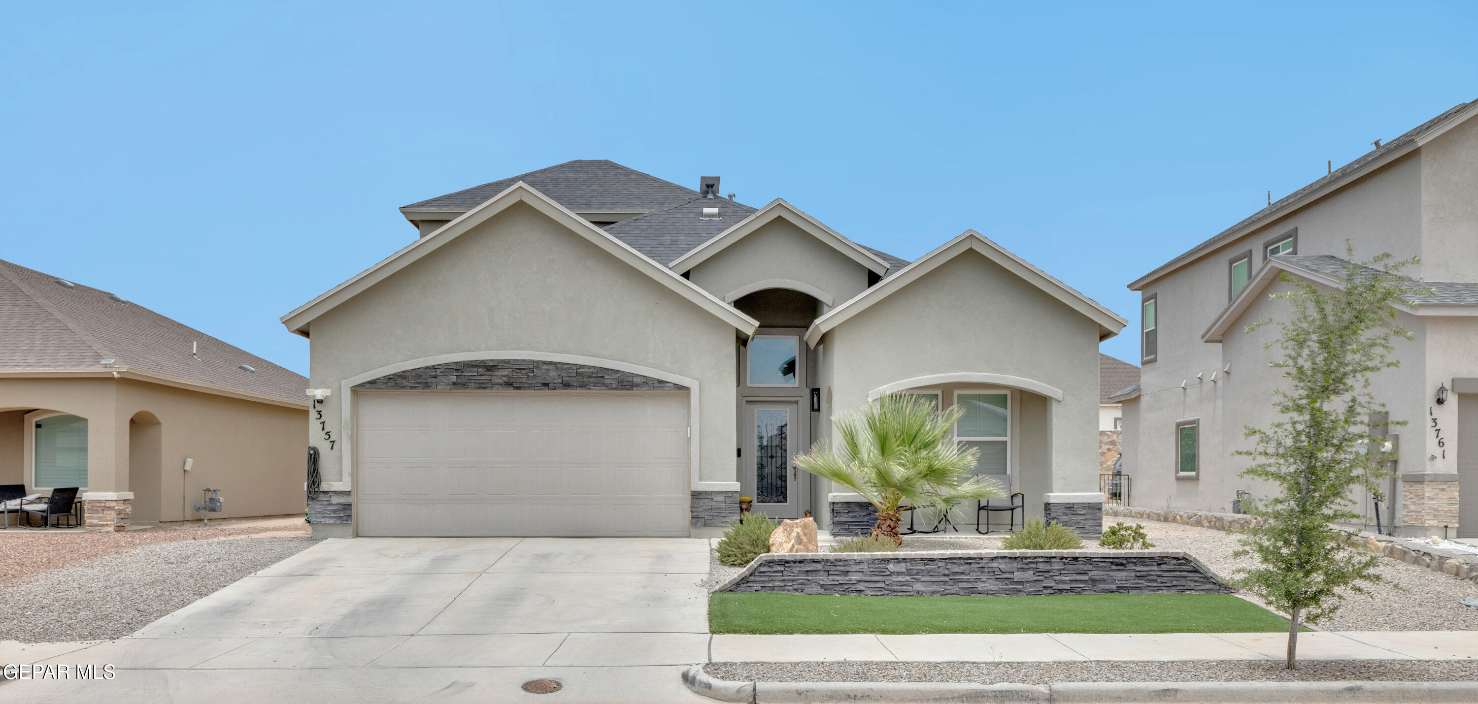 13757 Lago Vista Avenue, Horizon City, TX 79928