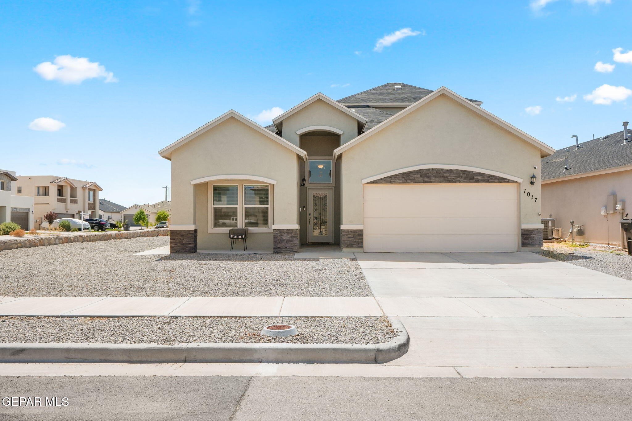 1017 Summer House Street, Horizon City, TX 79928