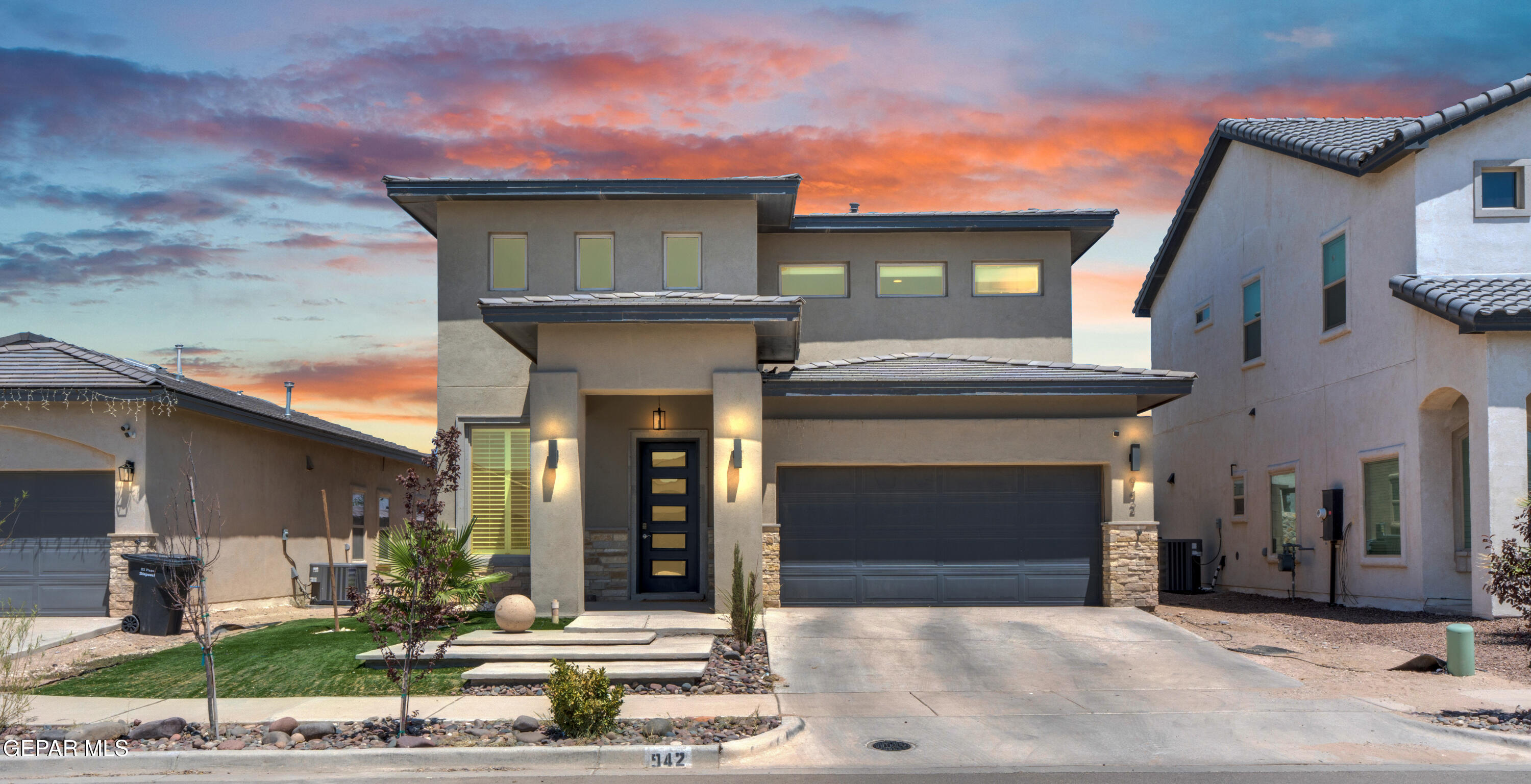 942 AIRSHIP Place, El Paso, TX 79928