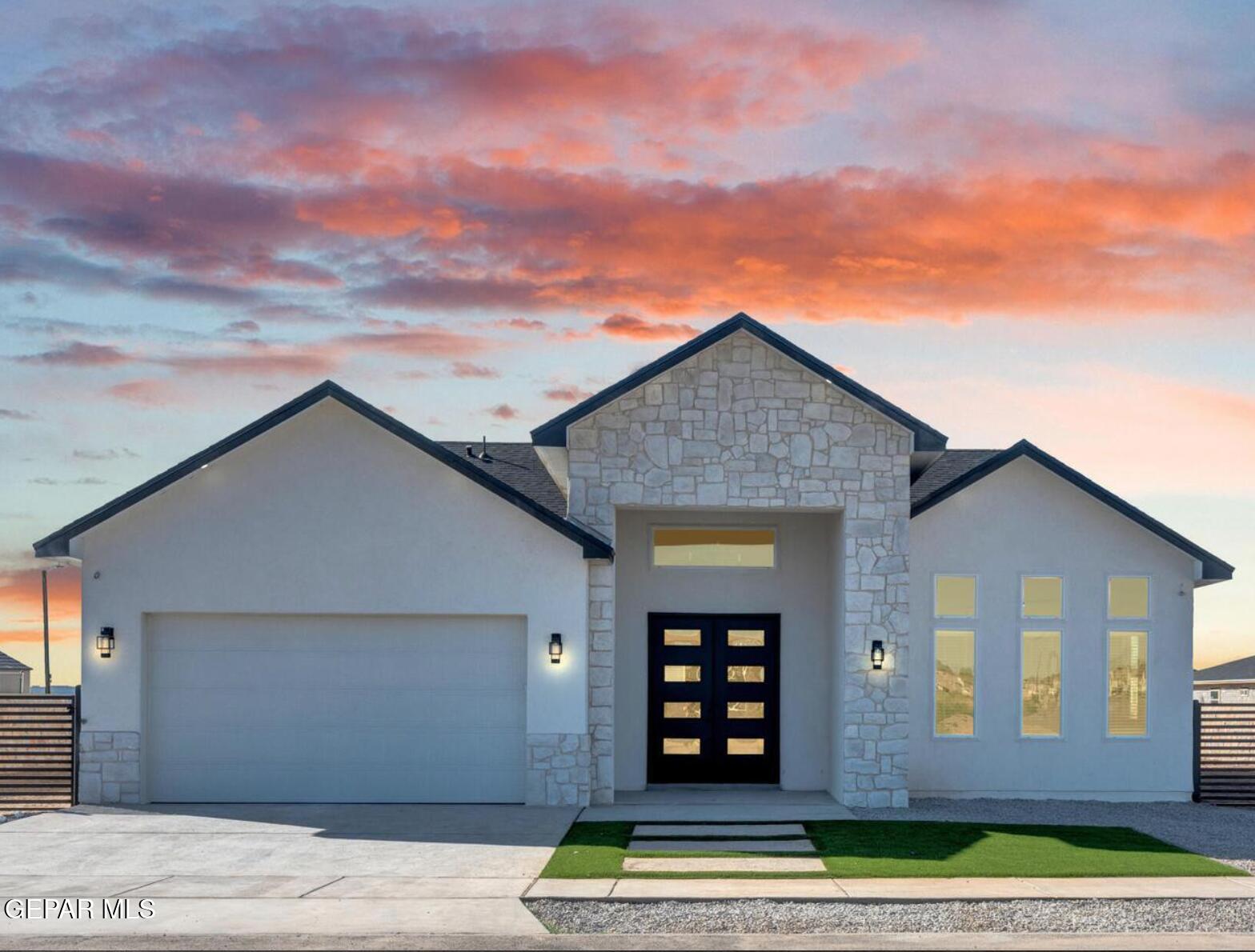 11301 Sheffield Drive, Socorro, TX 79927