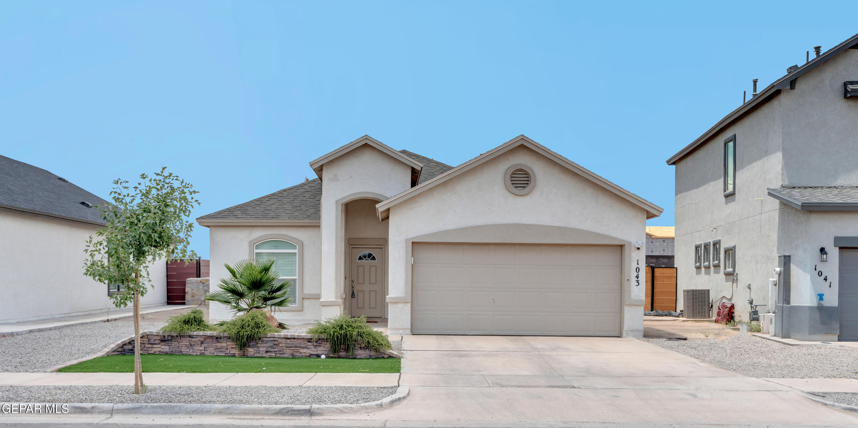 1043 Rebeca Way, Socorro, TX 79927