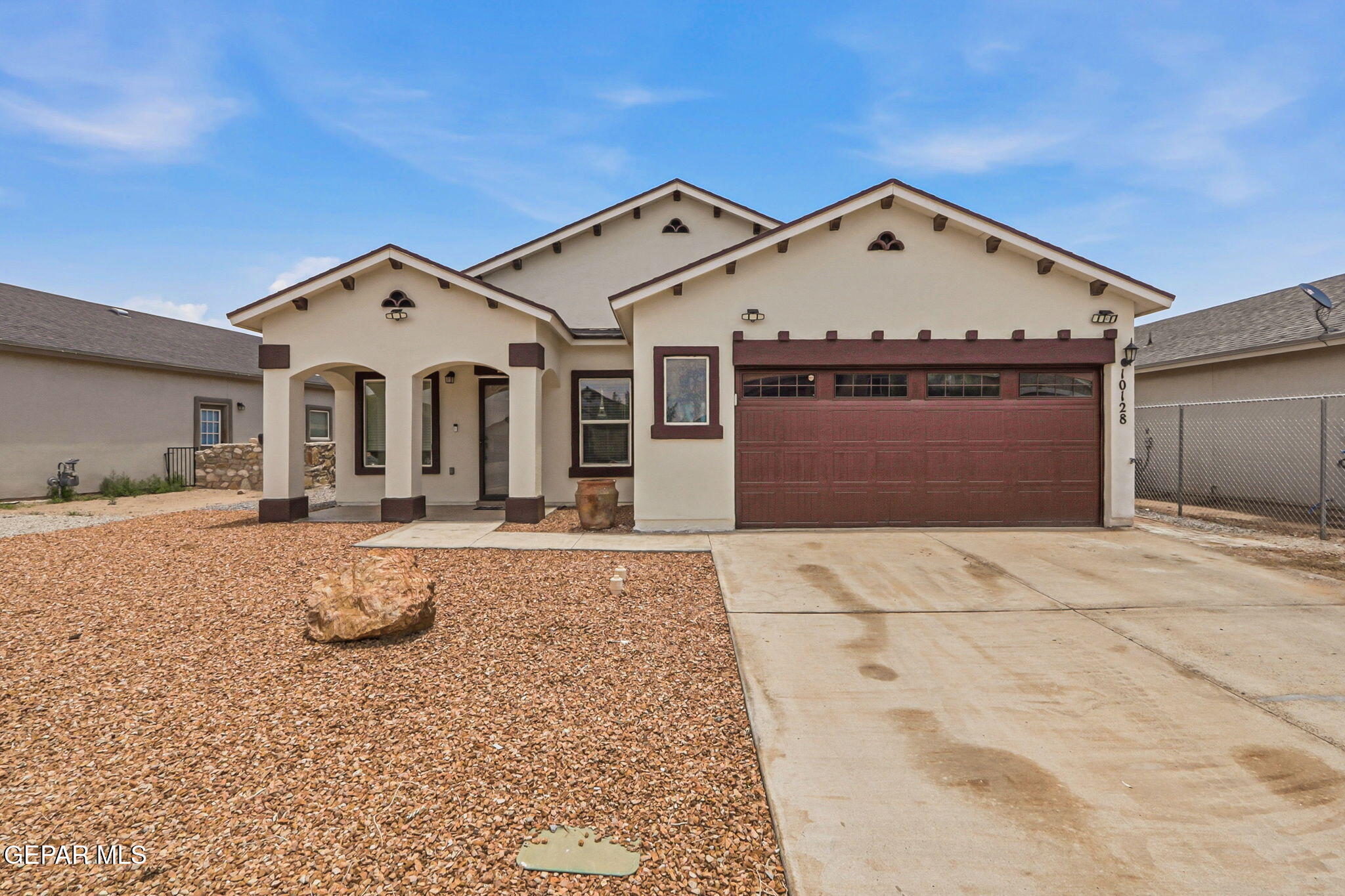 10128 Red Valley, Socorro, TX 79927