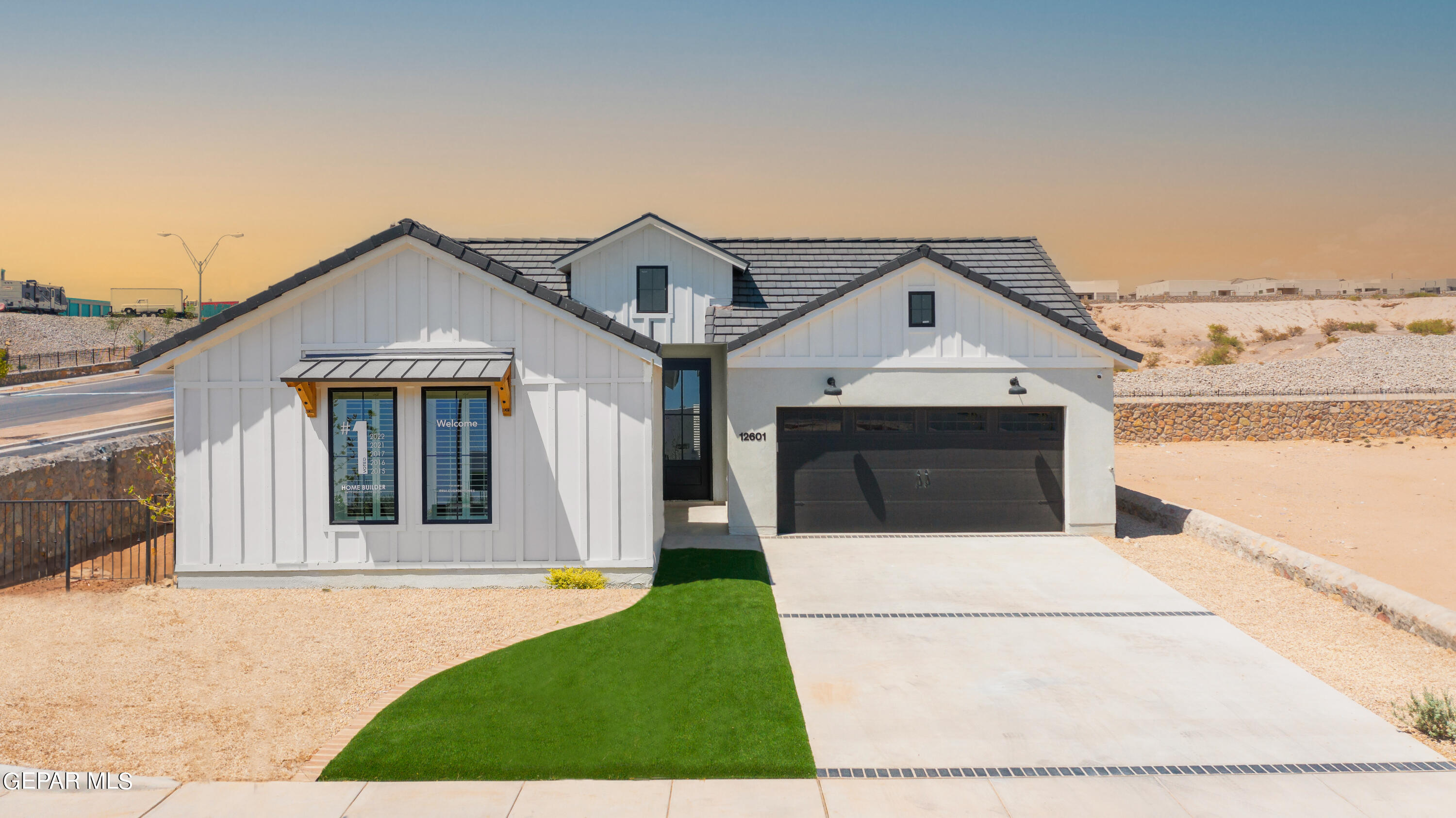 12601 Fredericksberg Avenue, El Paso, TX 79928