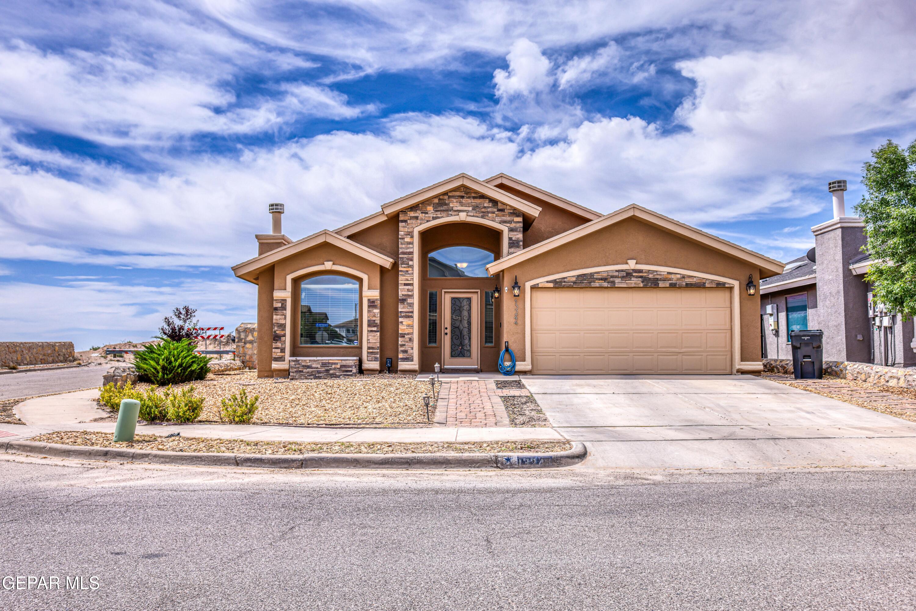 13244 EMERALD ISLE Street, Horizon City, TX 79928
