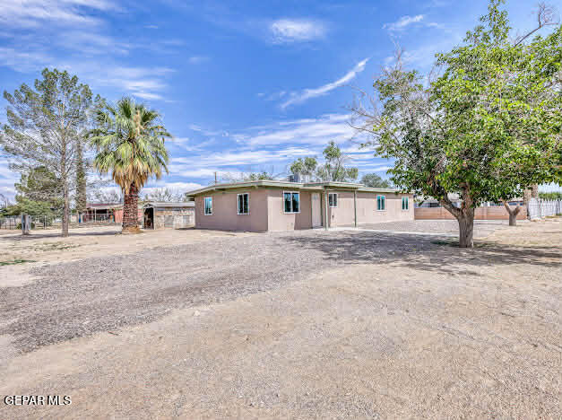 10385 Potencia Drive, Socorro, TX 79927