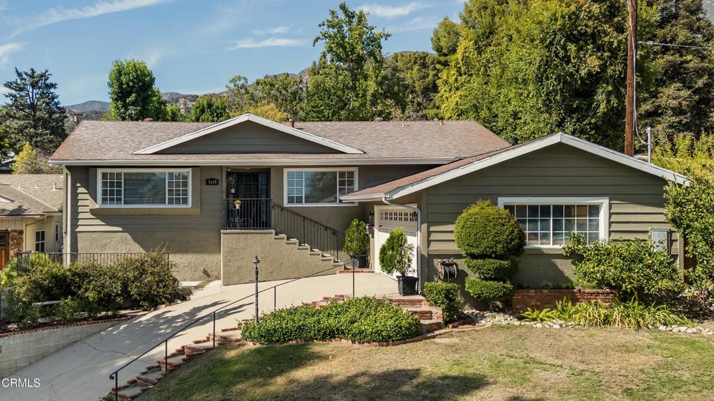 3615 Los Amigos Street