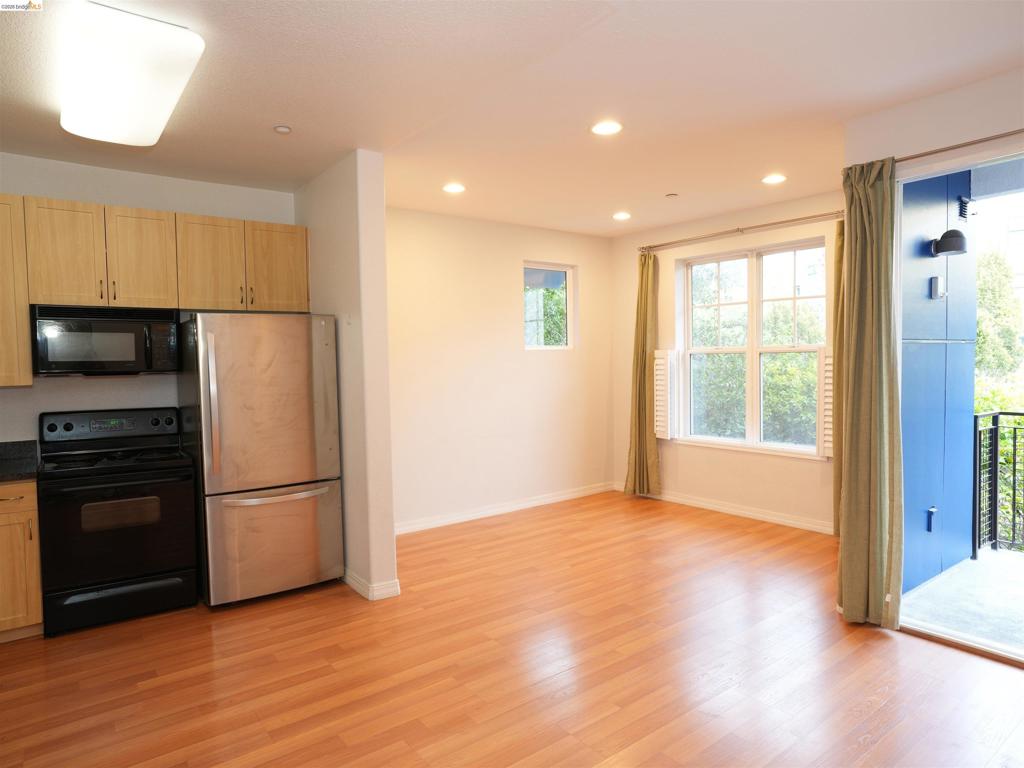 1121 40th Street 4202