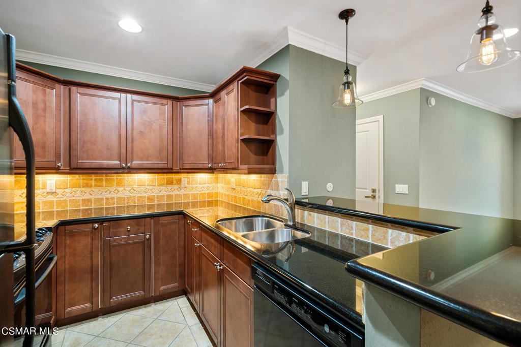 23663 Park Capri 144