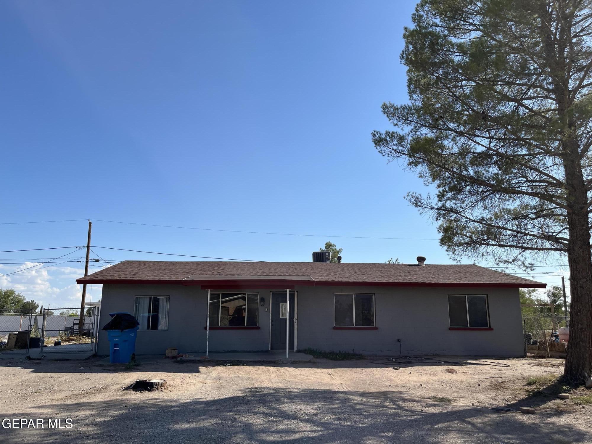 10744 MELLWARD Road, Socorro, TX 79927