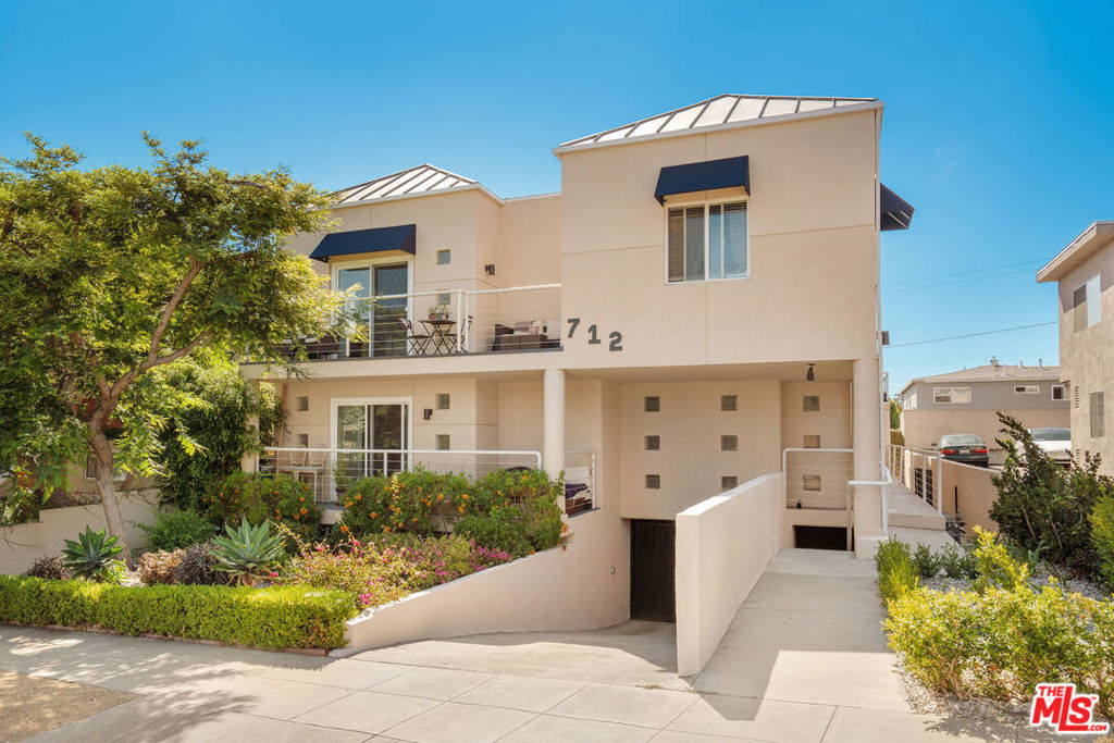 712 Pacific Street 2