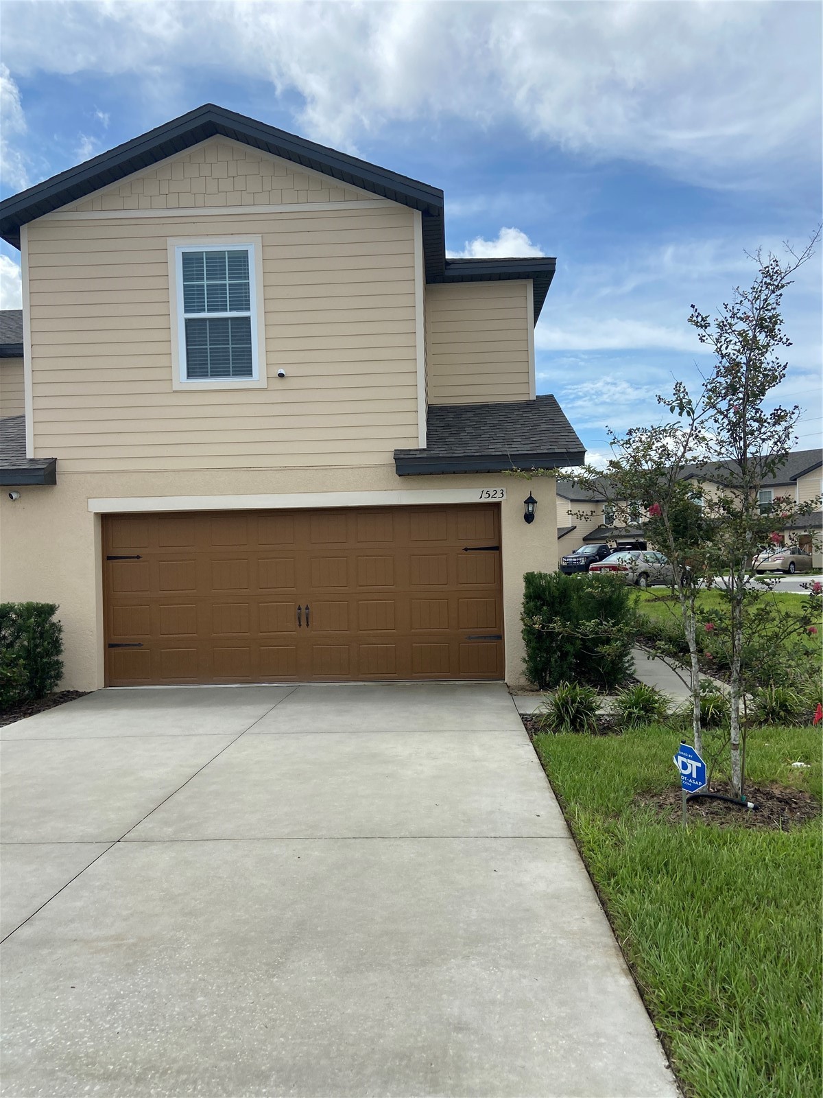 1523 WYNFORD CIRCLE