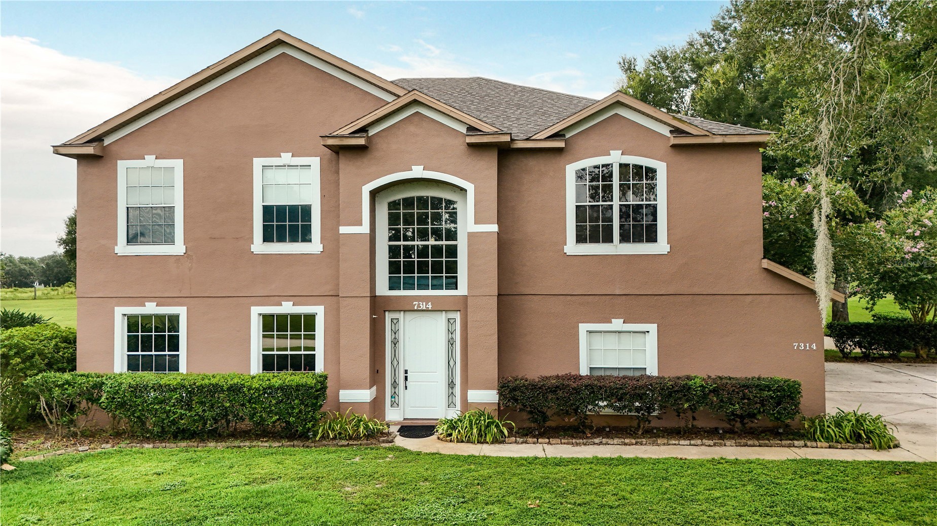 7314 SPRING MOUNTAIN LANE