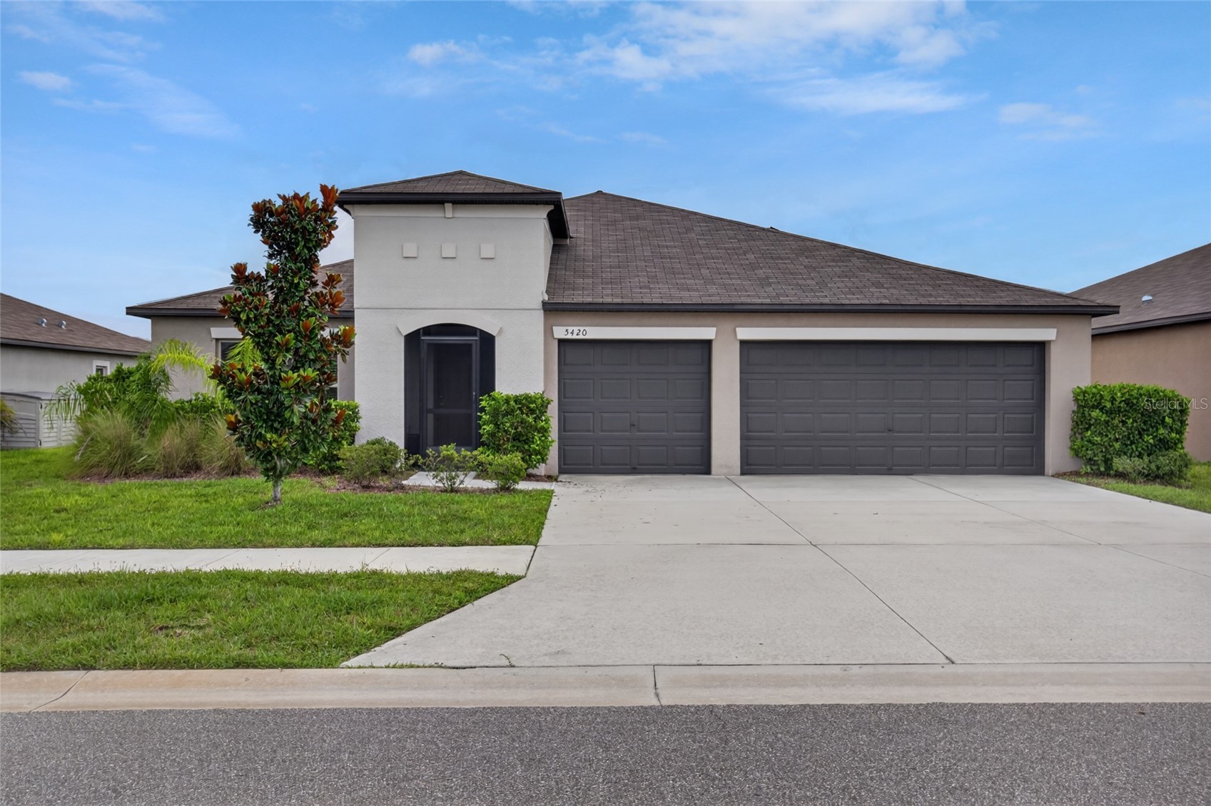 5420 LESLIE CANYON DRIVE