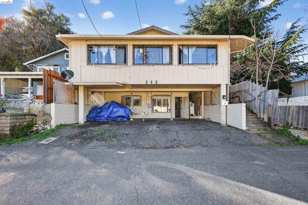 628 Olive Street