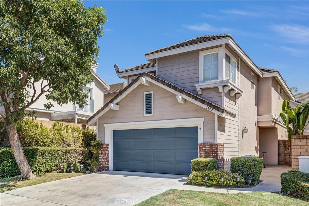 1172 Davis