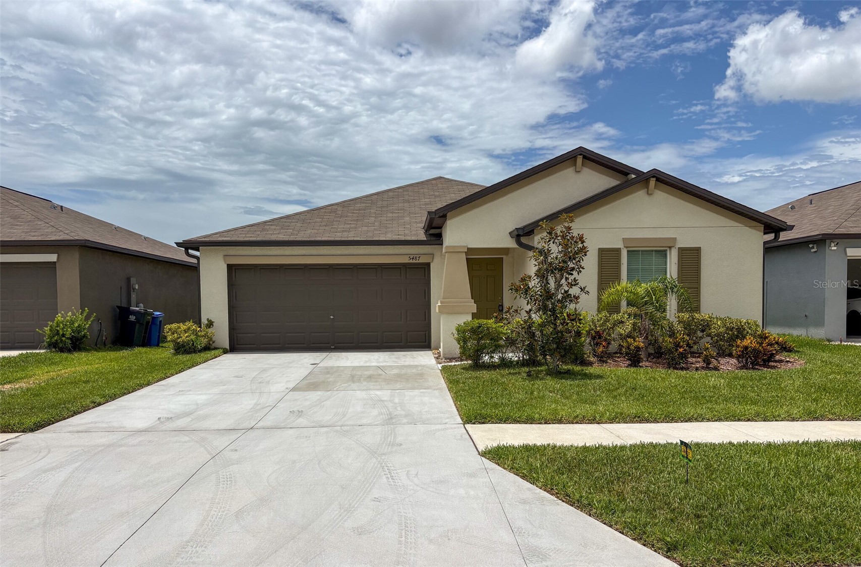 5487 BLUE AZURE DRIVE
